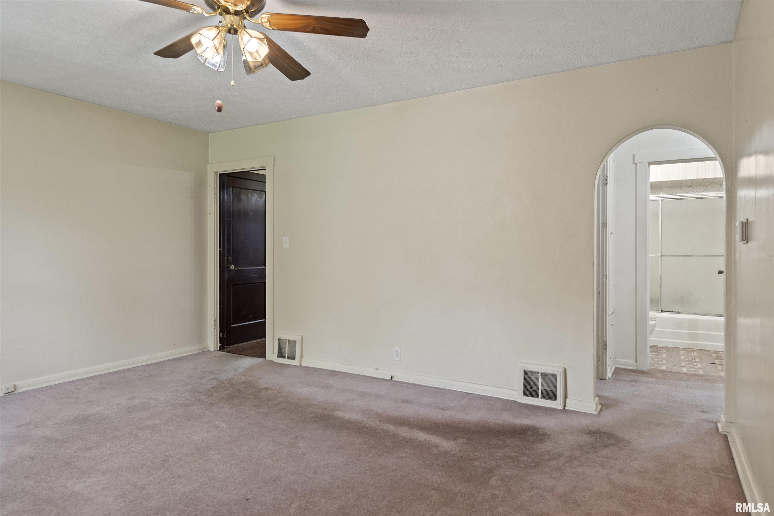 2700 Park Avenue, Springfield, Illinois image 4
