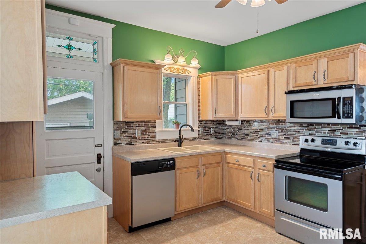 822 S Douglas Avenue, Springfield, Illinois image 15
