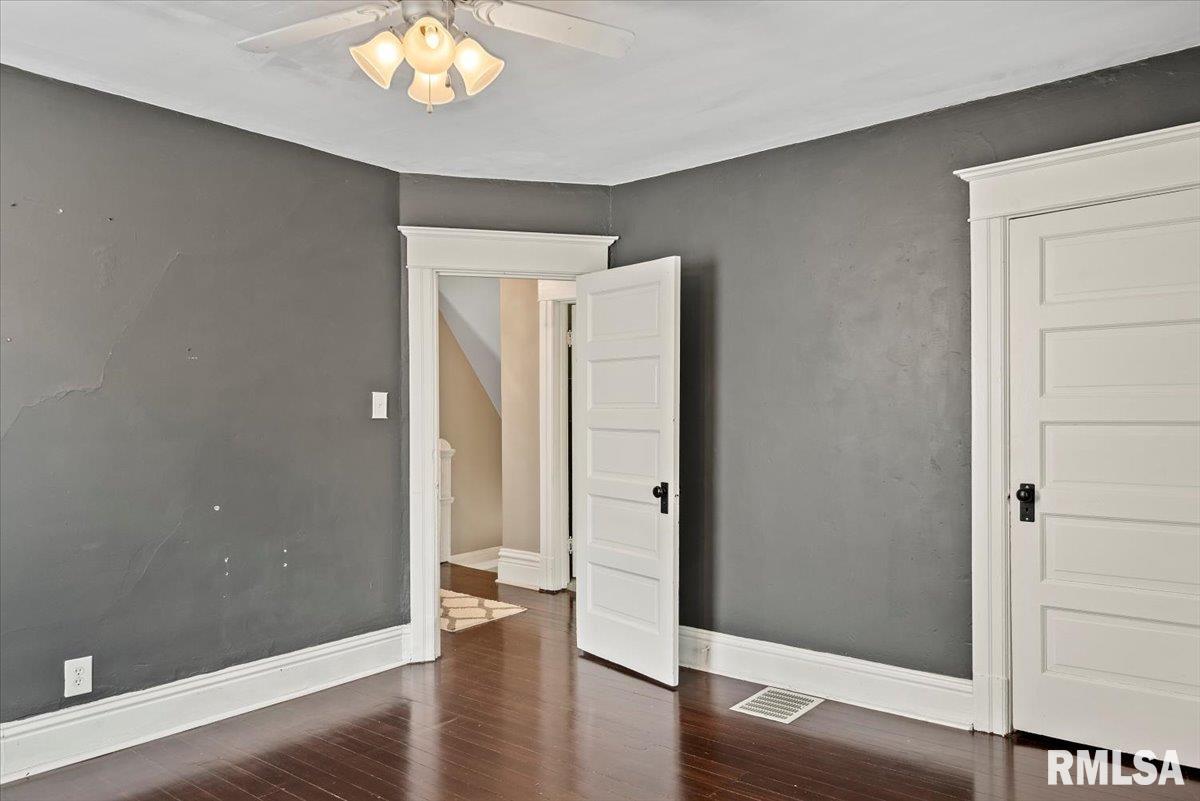 822 S Douglas Avenue, Springfield, Illinois image 23
