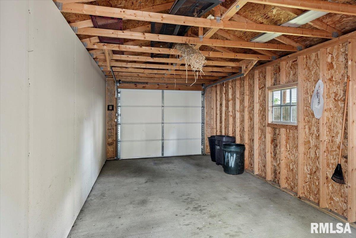 822 S Douglas Avenue, Springfield, Illinois image 34