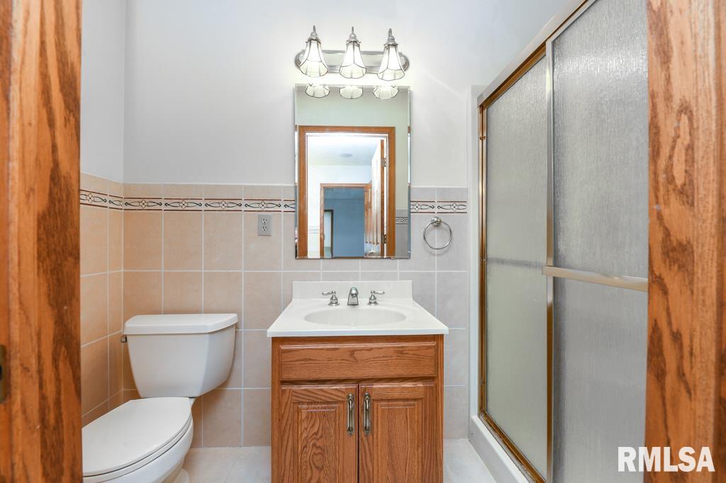 2000 Susan Hope Drive, Pekin, Illinois image 19