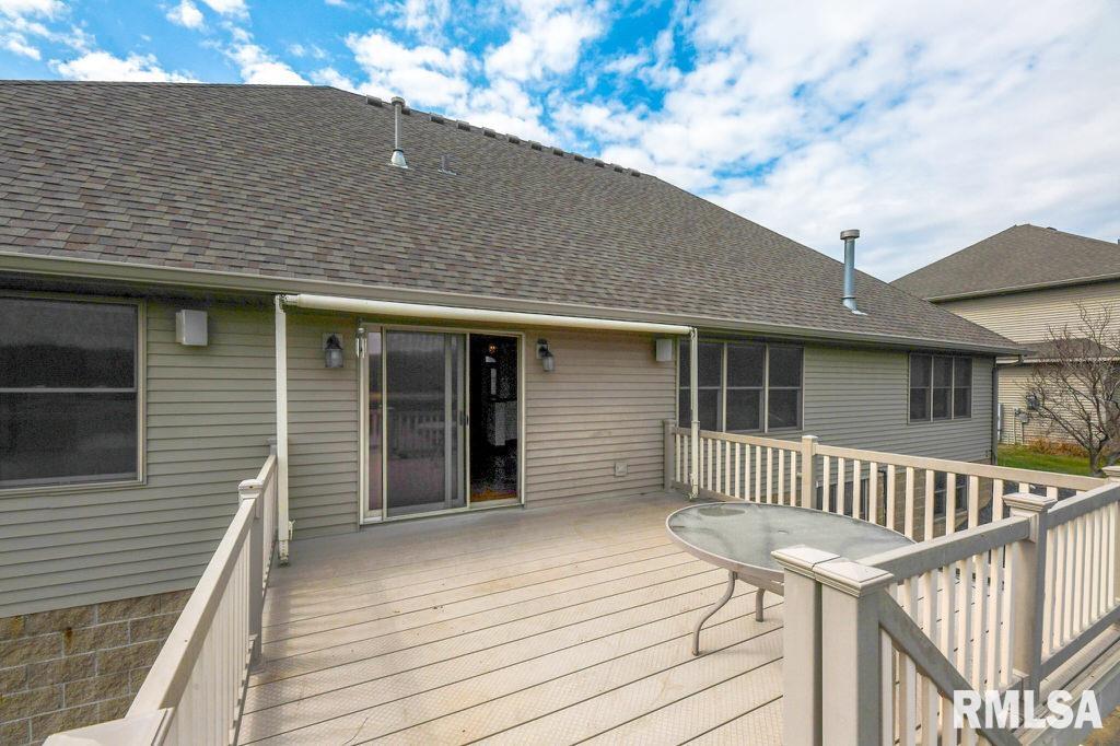 2000 Susan Hope Drive, Pekin, Illinois image 37
