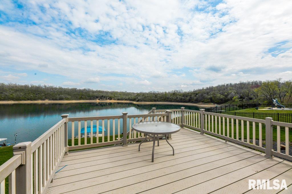 2000 Susan Hope Drive, Pekin, Illinois image 34