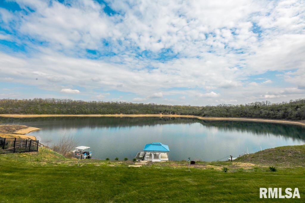 2000 Susan Hope Drive, Pekin, Illinois image 36