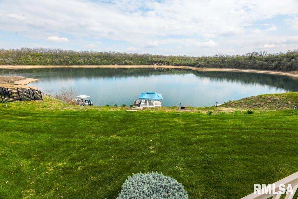 2000 Susan Hope Drive, Pekin, Illinois image 35