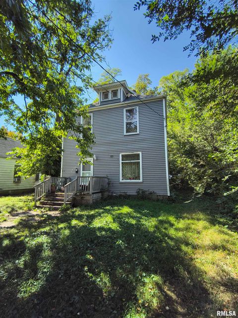 Homes For Sale - 1723 Machin Avenue<br/> Peoria County, Peoria, IL 61604