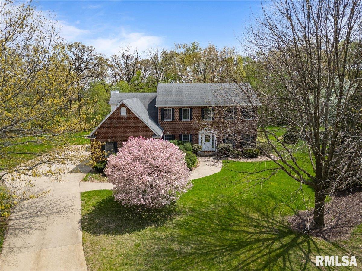 4 Pinehurst Court, Coal Valley, Illinois image 2