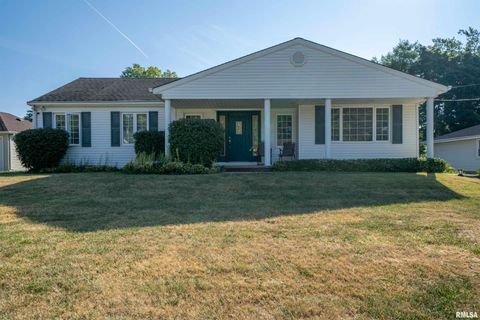 Homes For Sale - 5110 N Martha Street<br/> Peoria, IL 61614