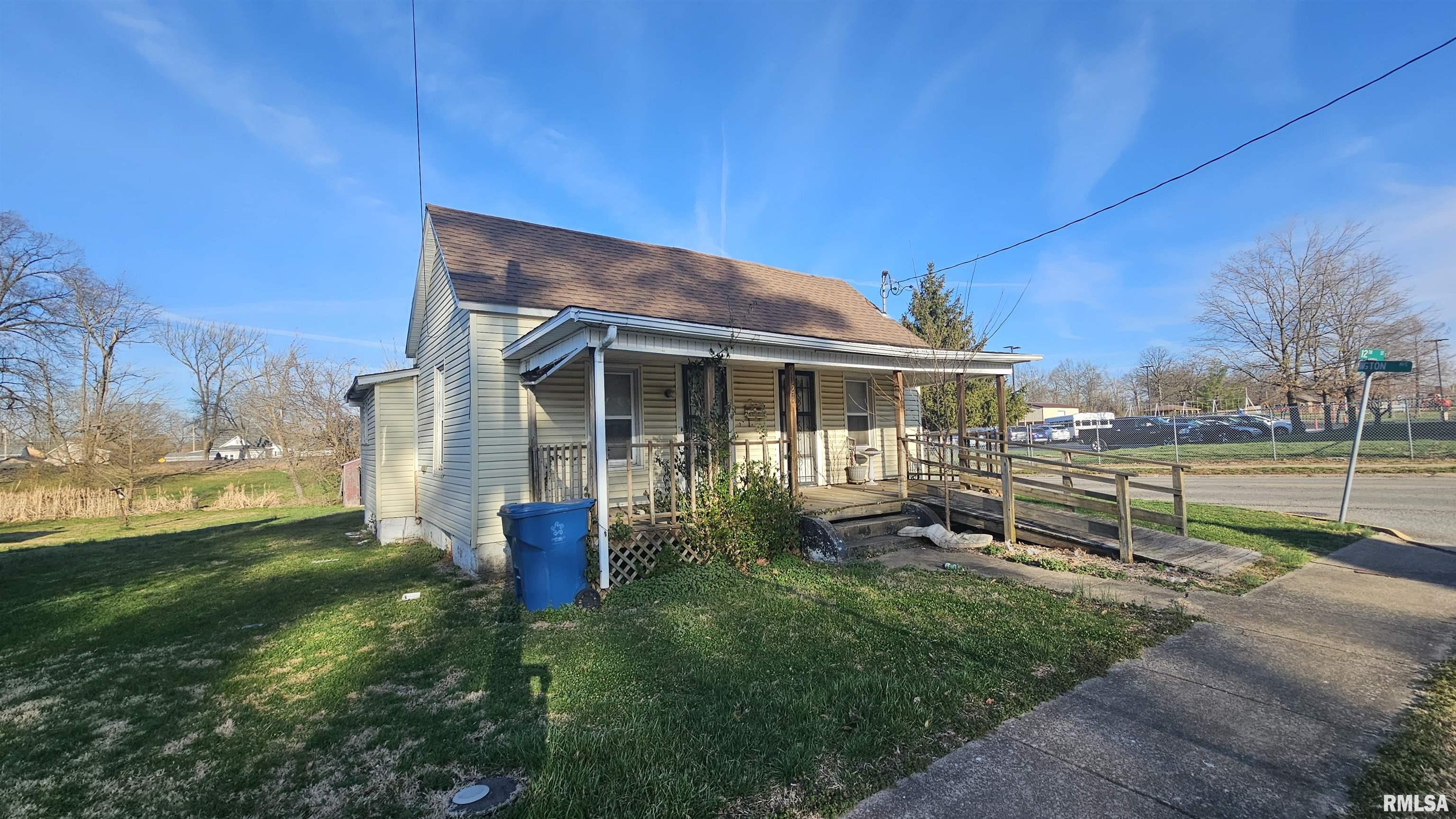 1122 Washington Avenue, Johnston City, Illinois image 1