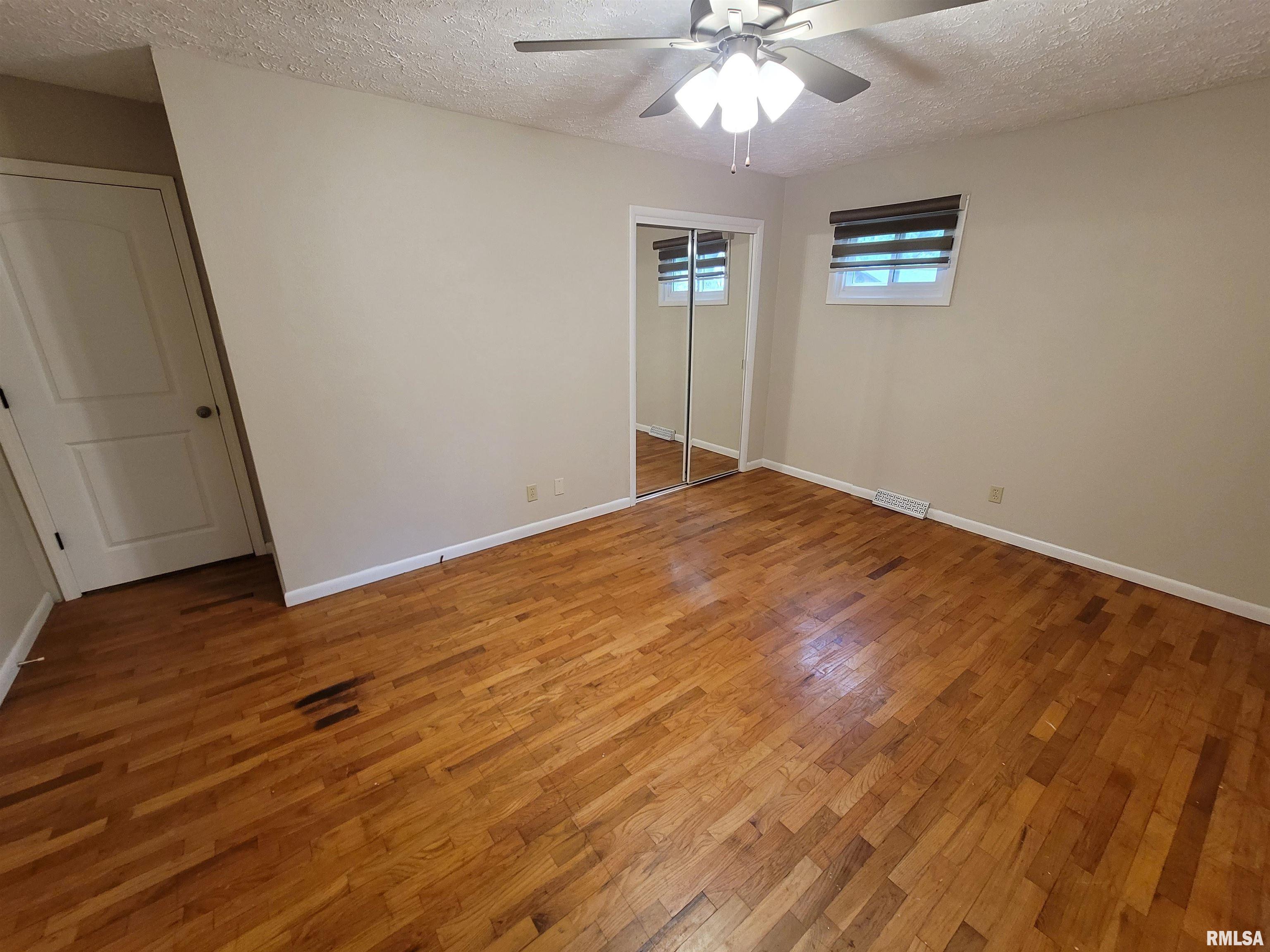 219 Oak Tree Avenue, Salem, Illinois image 17