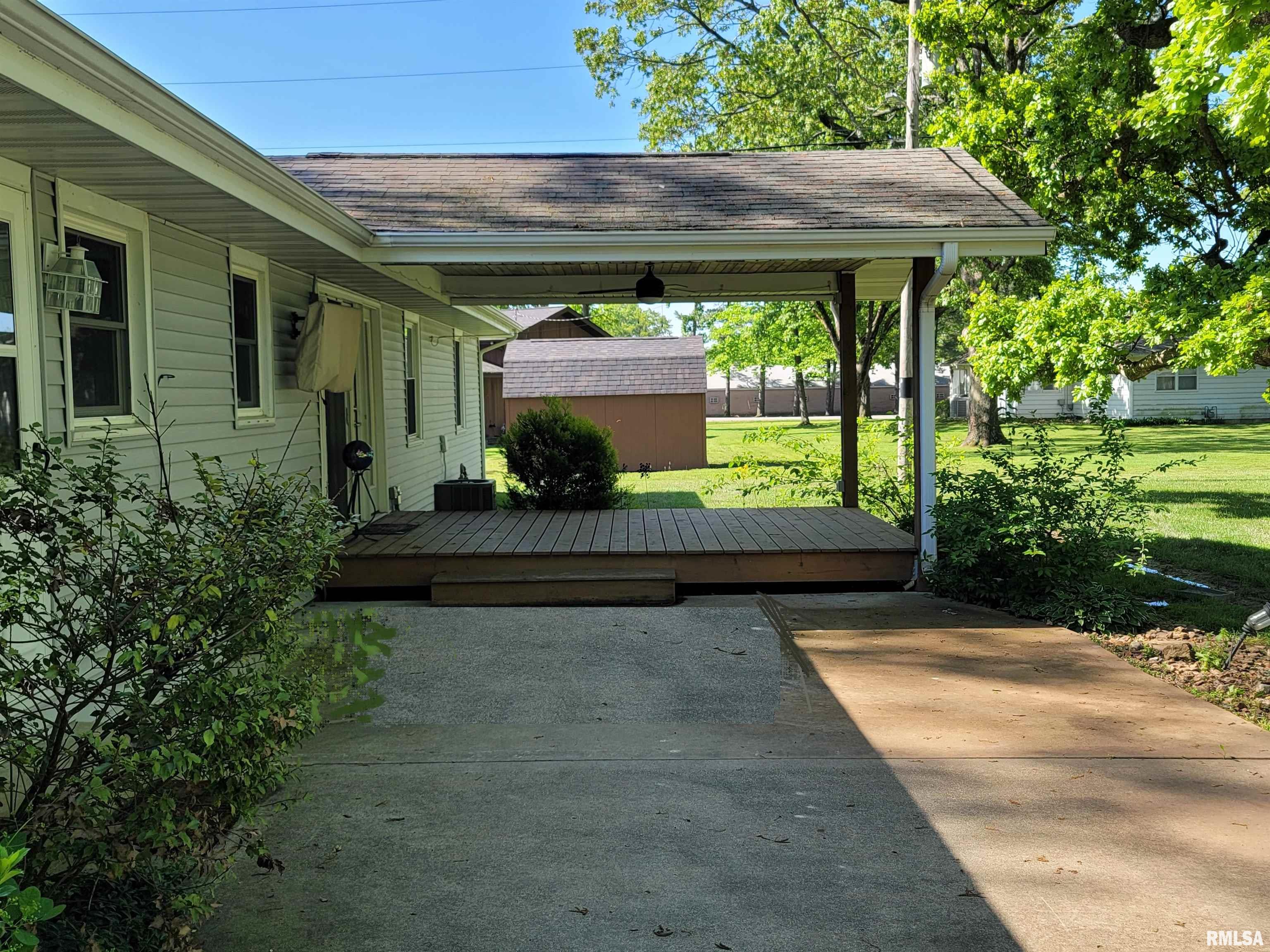 219 Oak Tree Avenue, Salem, Illinois image 28