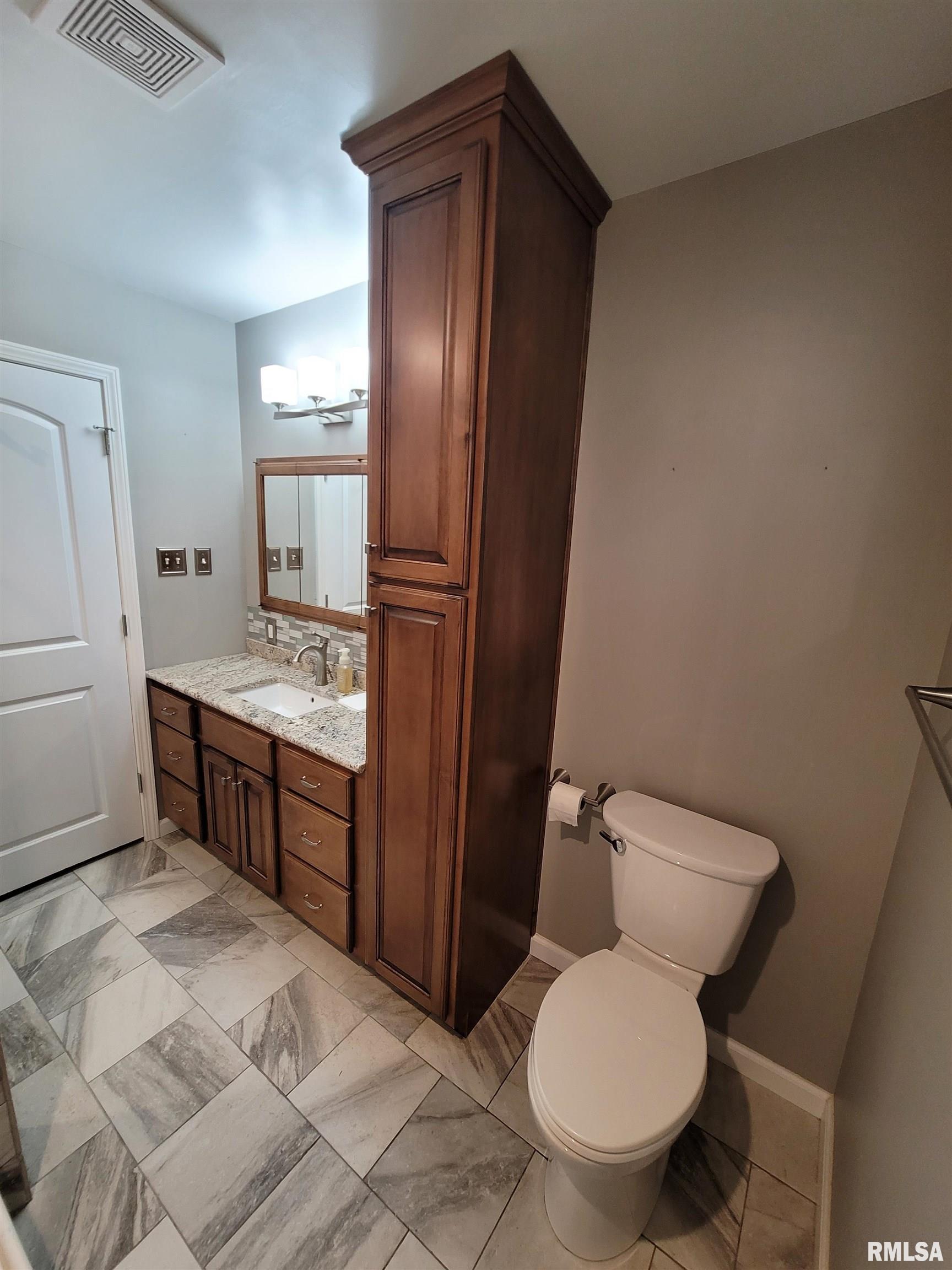 219 Oak Tree Avenue, Salem, Illinois image 18