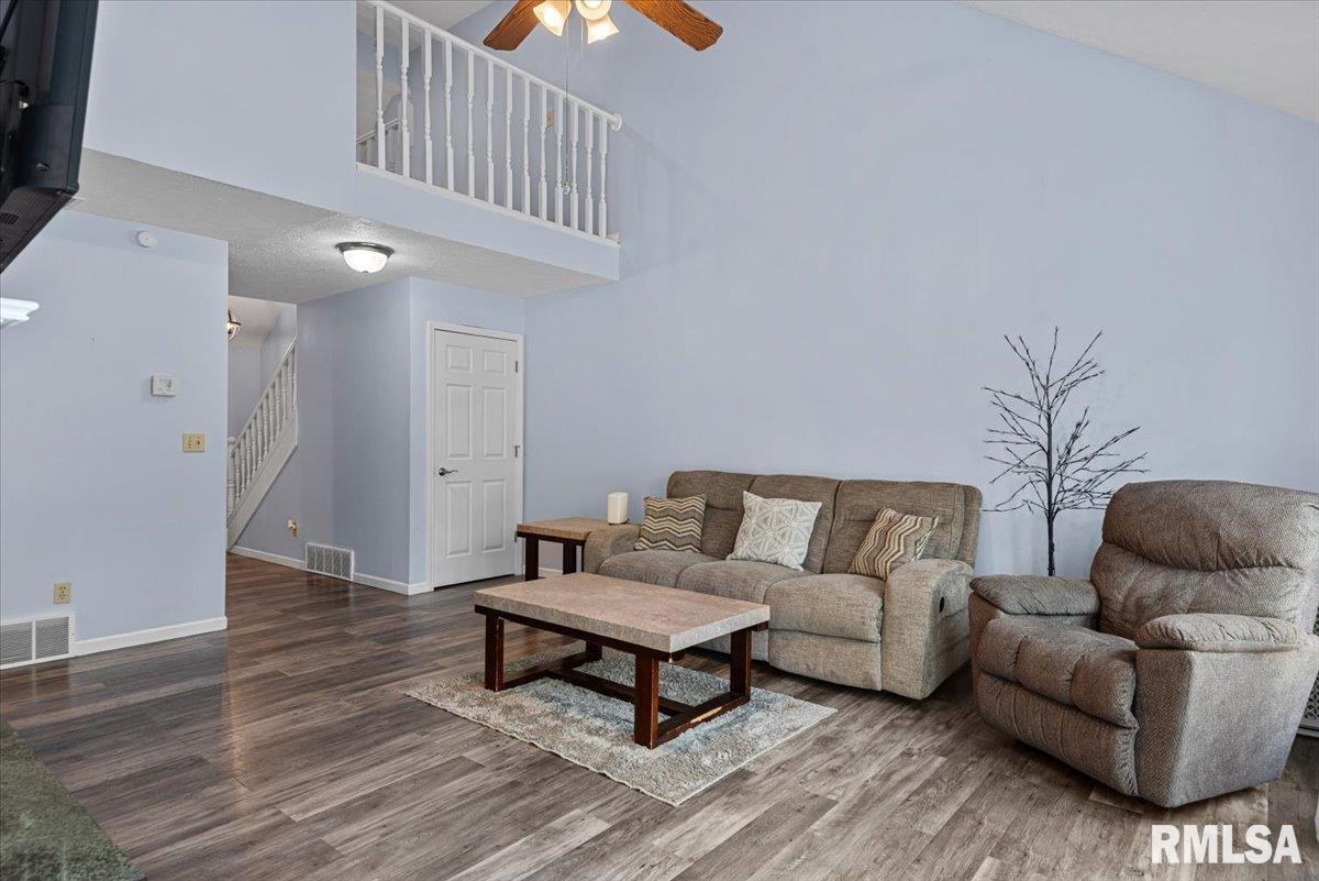 4501 Venetian Drive, Springfield, Illinois image 7