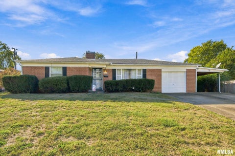 Homes For Sale - 1006 Castellano Avenue<br/> Marion, IL 62959