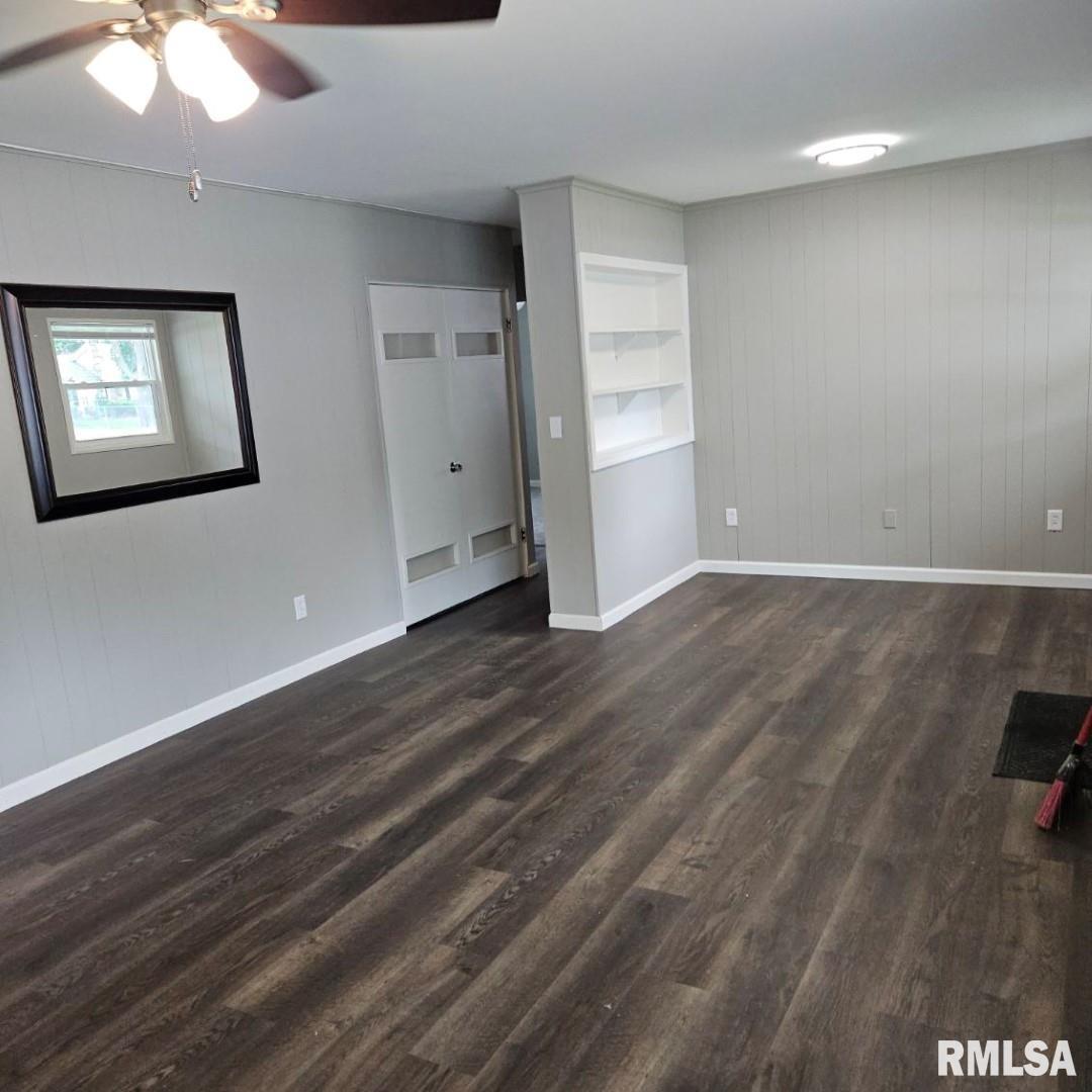 1037 Centre Street, Springfield, Illinois image 3