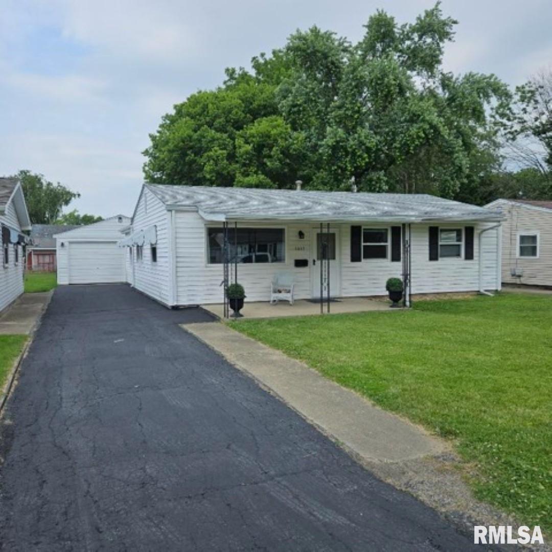 1037 Centre Street, Springfield, Illinois image 1