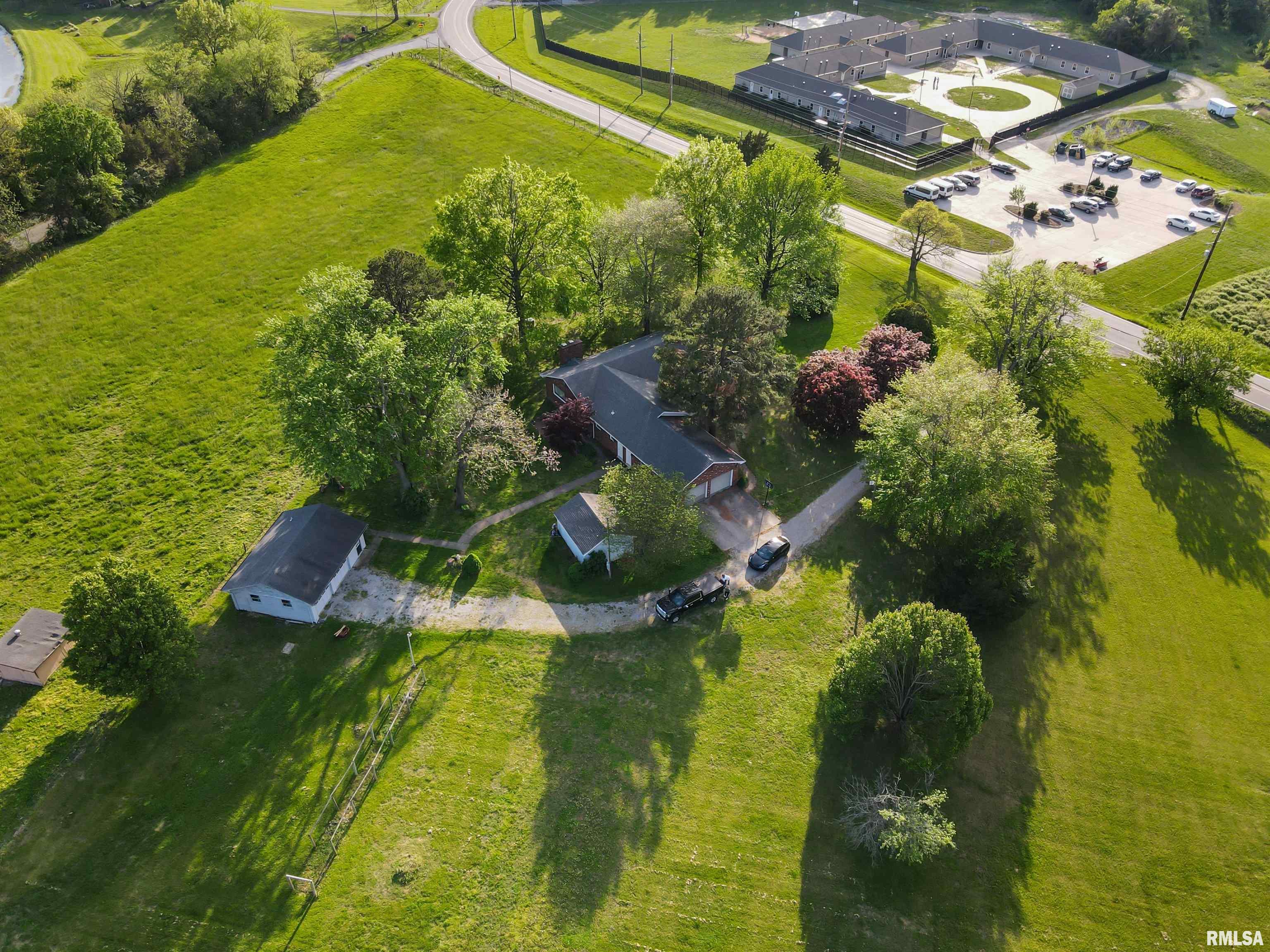 176 Old Highway 13, Carbondale, Illinois image 4