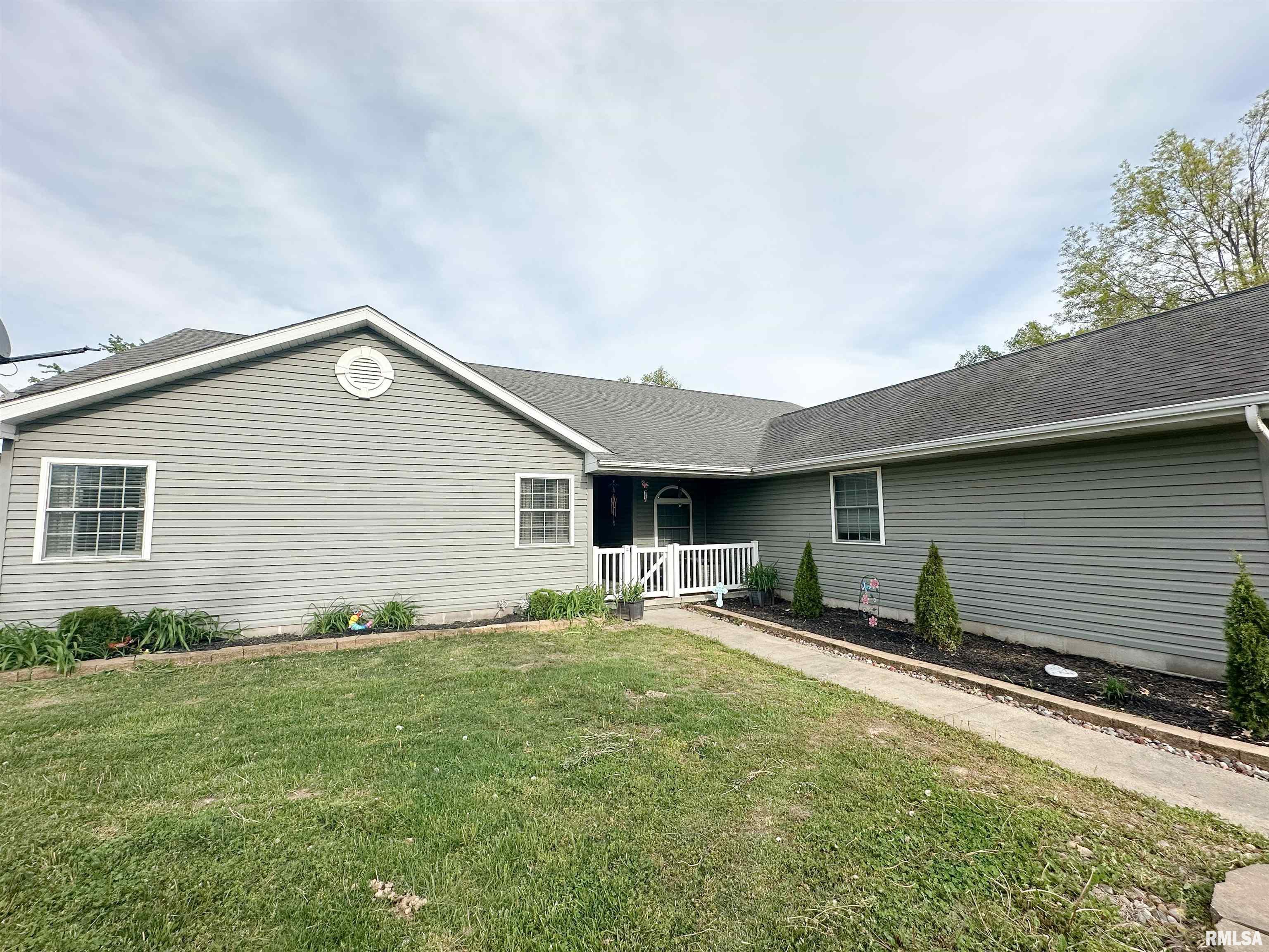 14540 Pittsburg Road, Marion, Illinois image 1