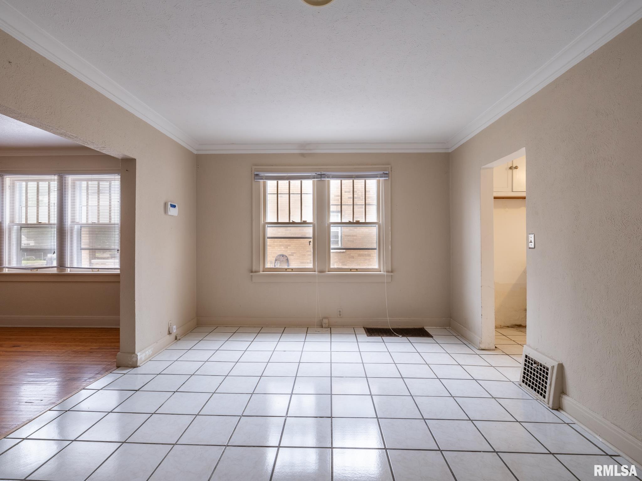 2203 N Prospect Road, Peoria, Illinois image 11