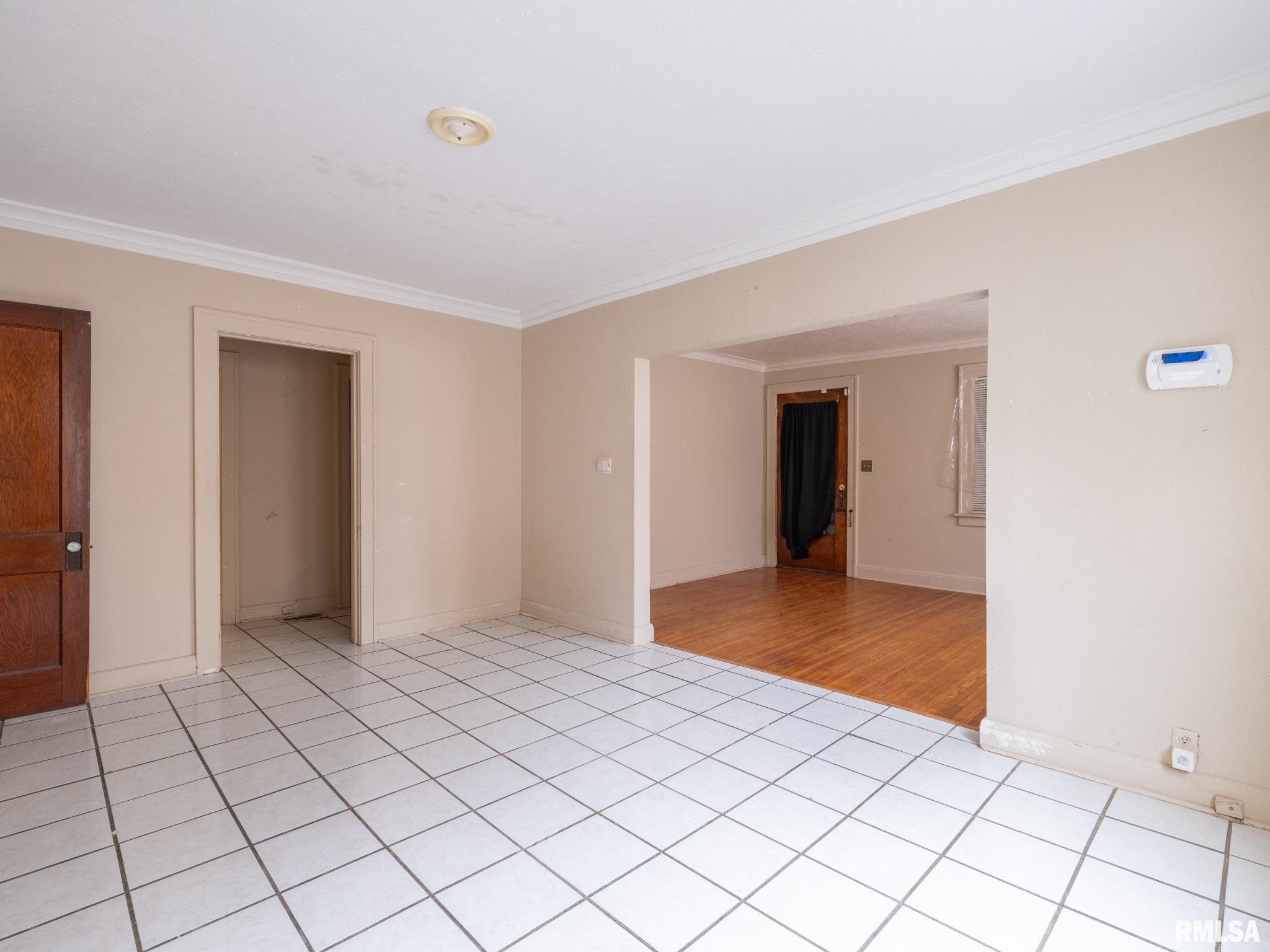 2203 N Prospect Road, Peoria, Illinois image 13