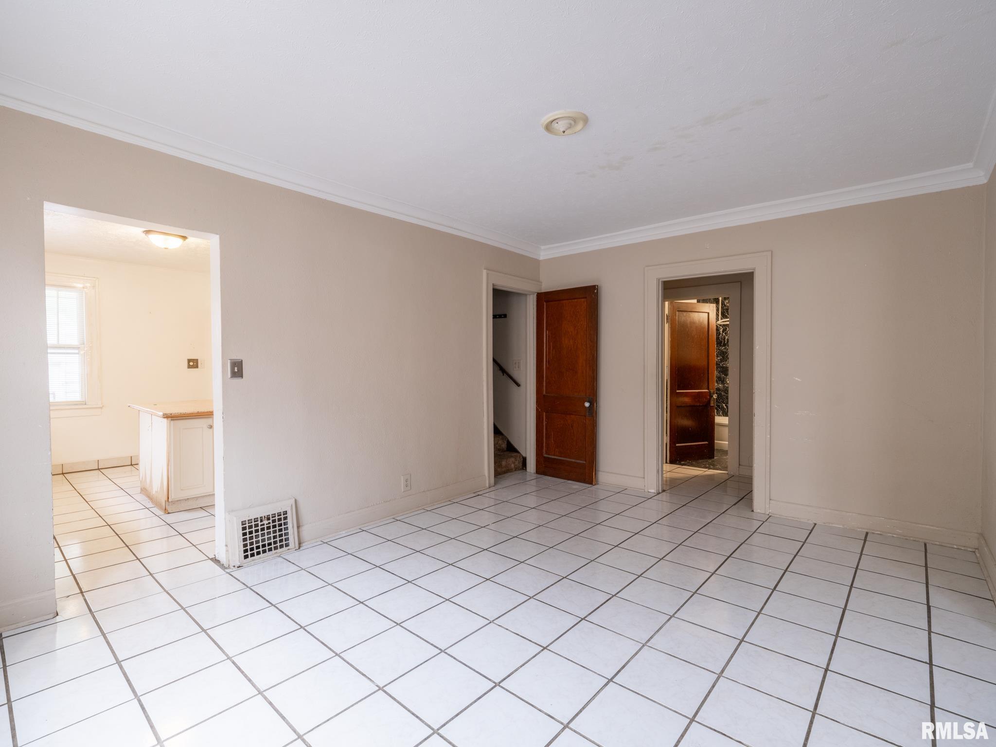 2203 N Prospect Road, Peoria, Illinois image 15