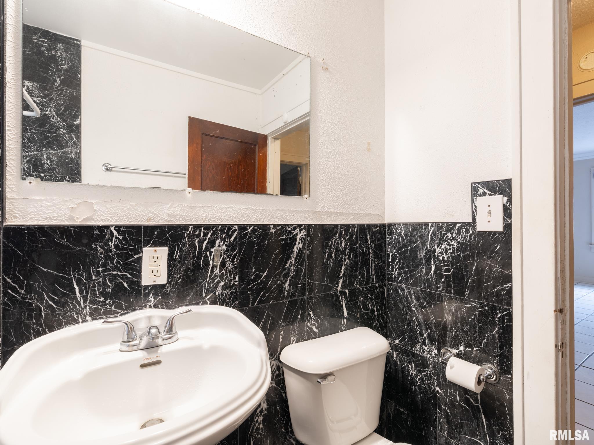 2203 N Prospect Road, Peoria, Illinois image 31