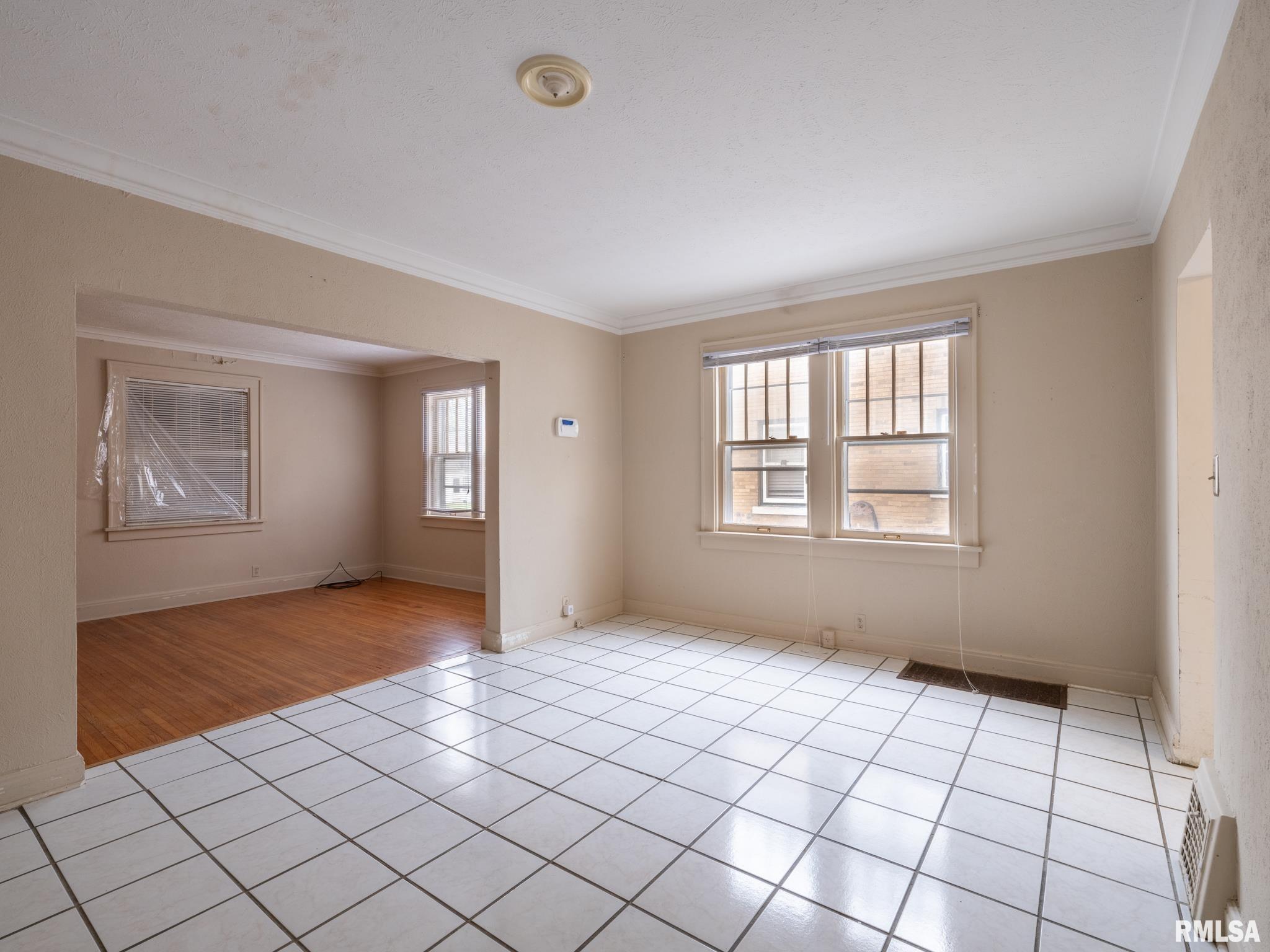 2203 N Prospect Road, Peoria, Illinois image 14