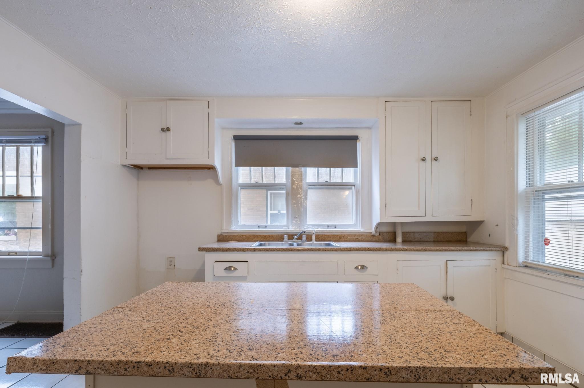 2203 N Prospect Road, Peoria, Illinois image 17