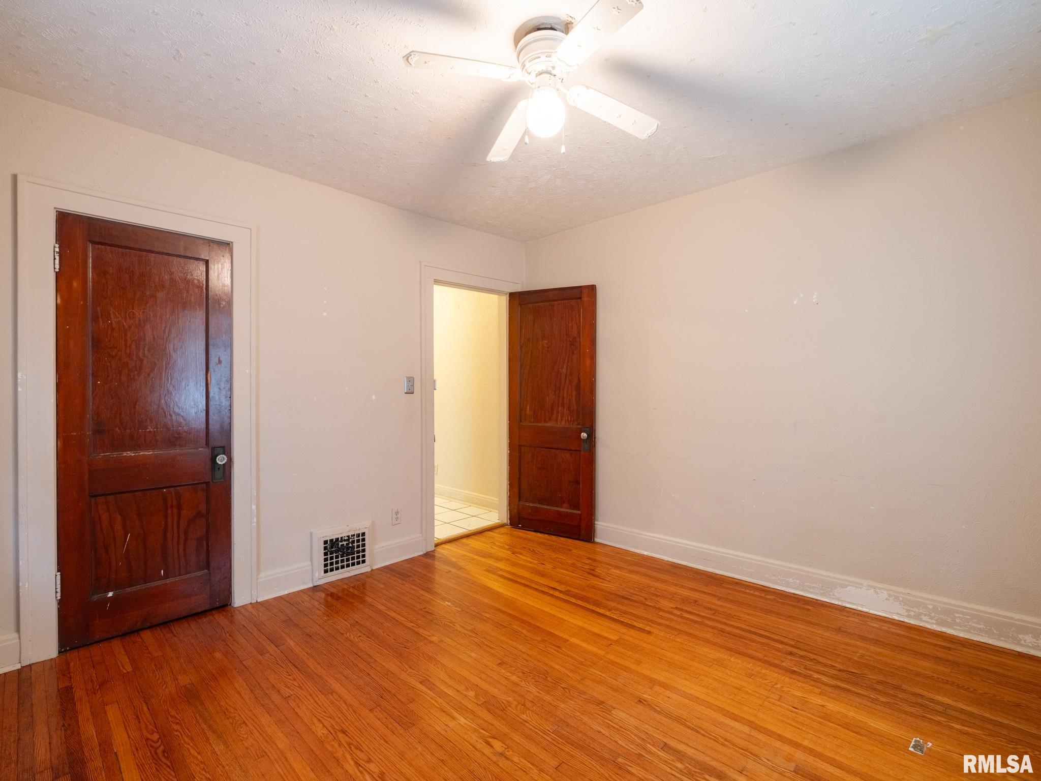 2203 N Prospect Road, Peoria, Illinois image 34
