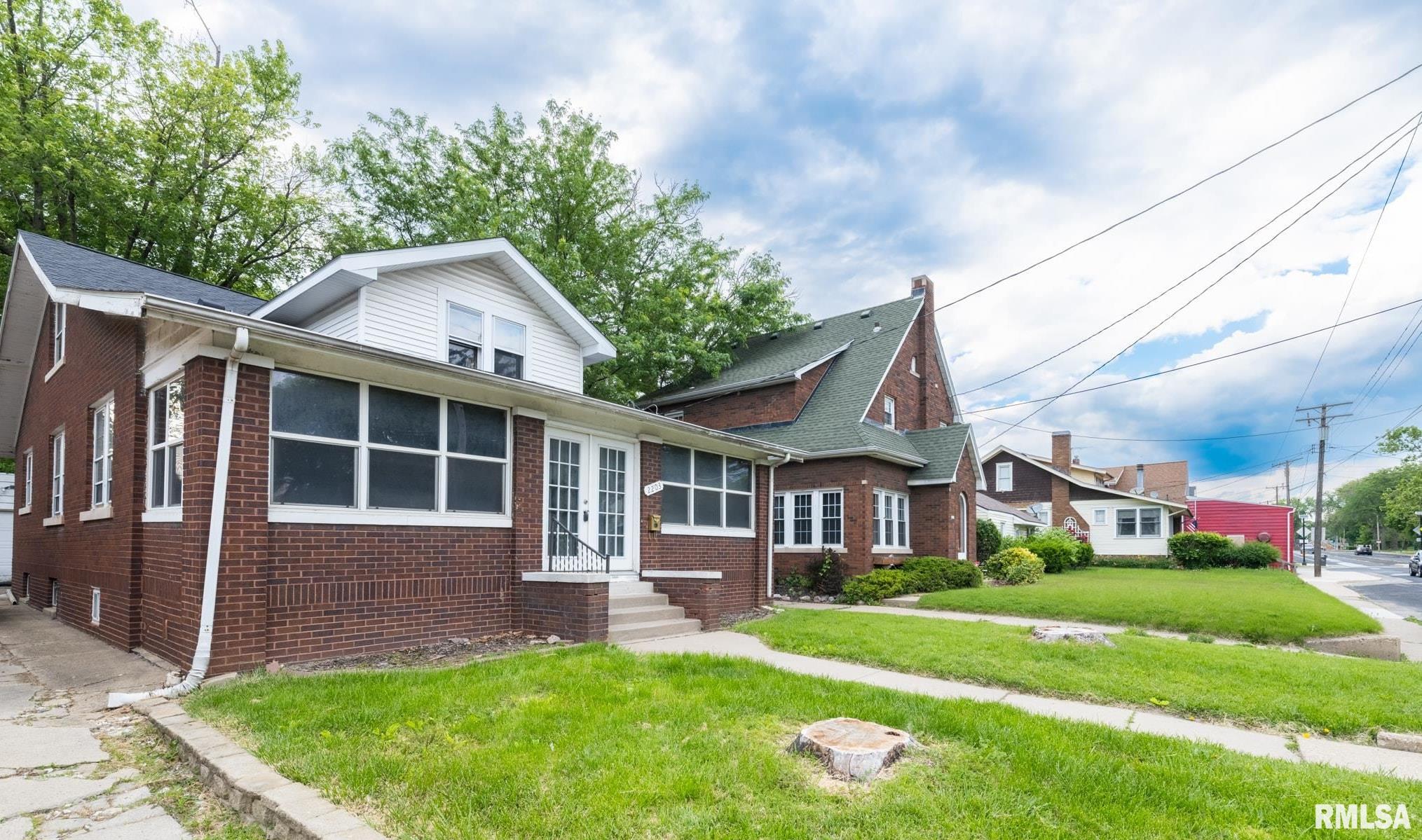 2203 N Prospect Road, Peoria, Illinois image 6