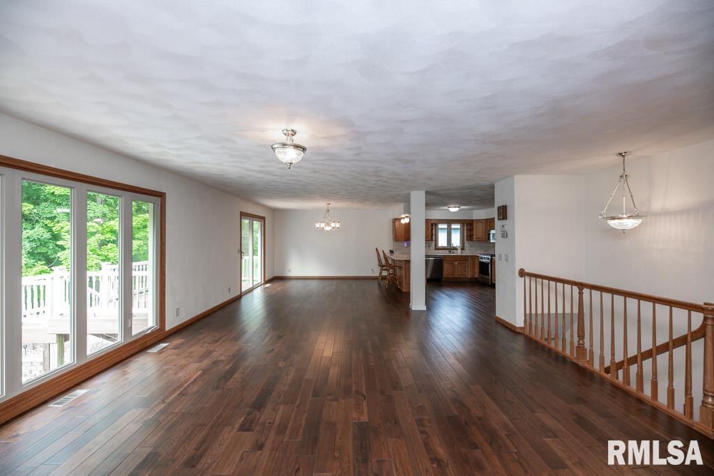 515 Illini Drive, East Peoria, Illinois image 14