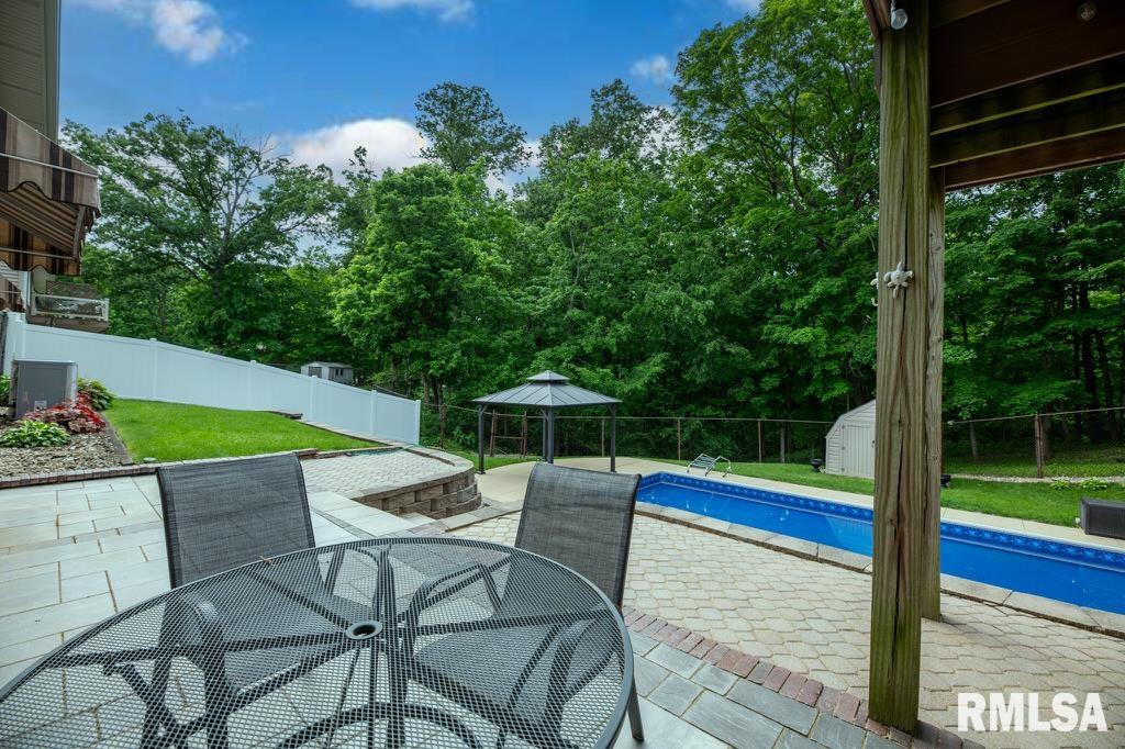 515 Illini Drive, East Peoria, Illinois image 9