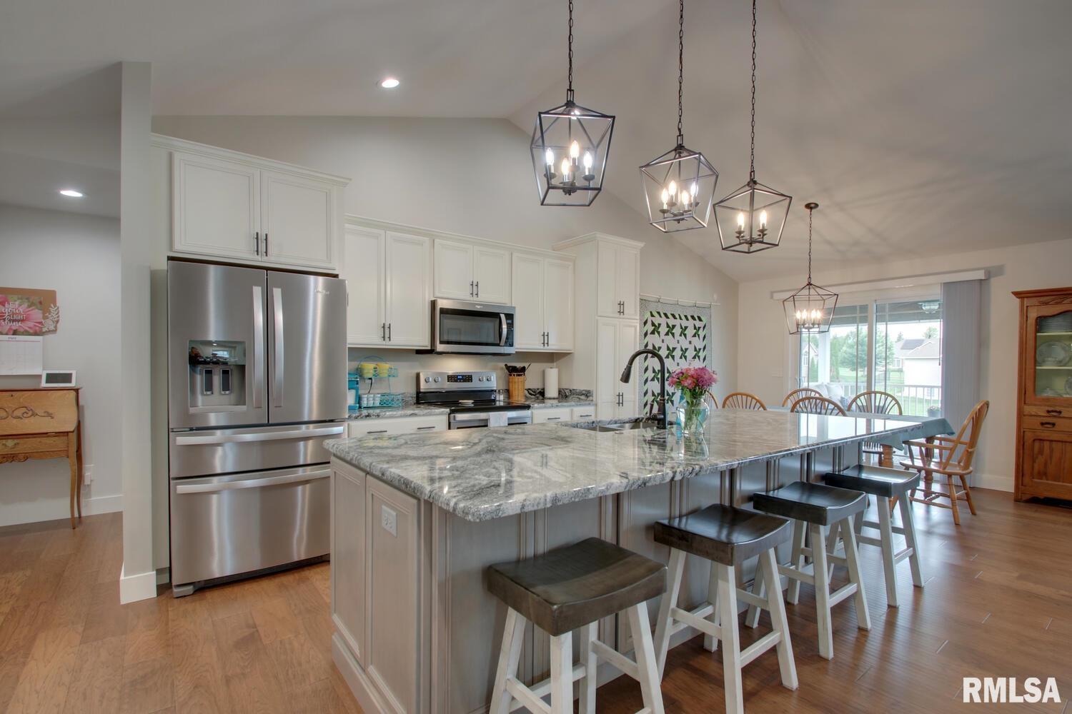 4619 Trinity Lakes Drive, Quincy, Illinois image 5