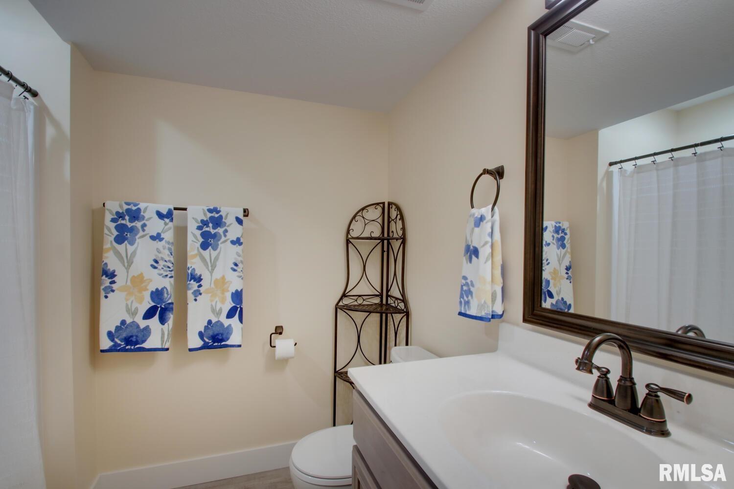 4619 Trinity Lakes Drive, Quincy, Illinois image 15