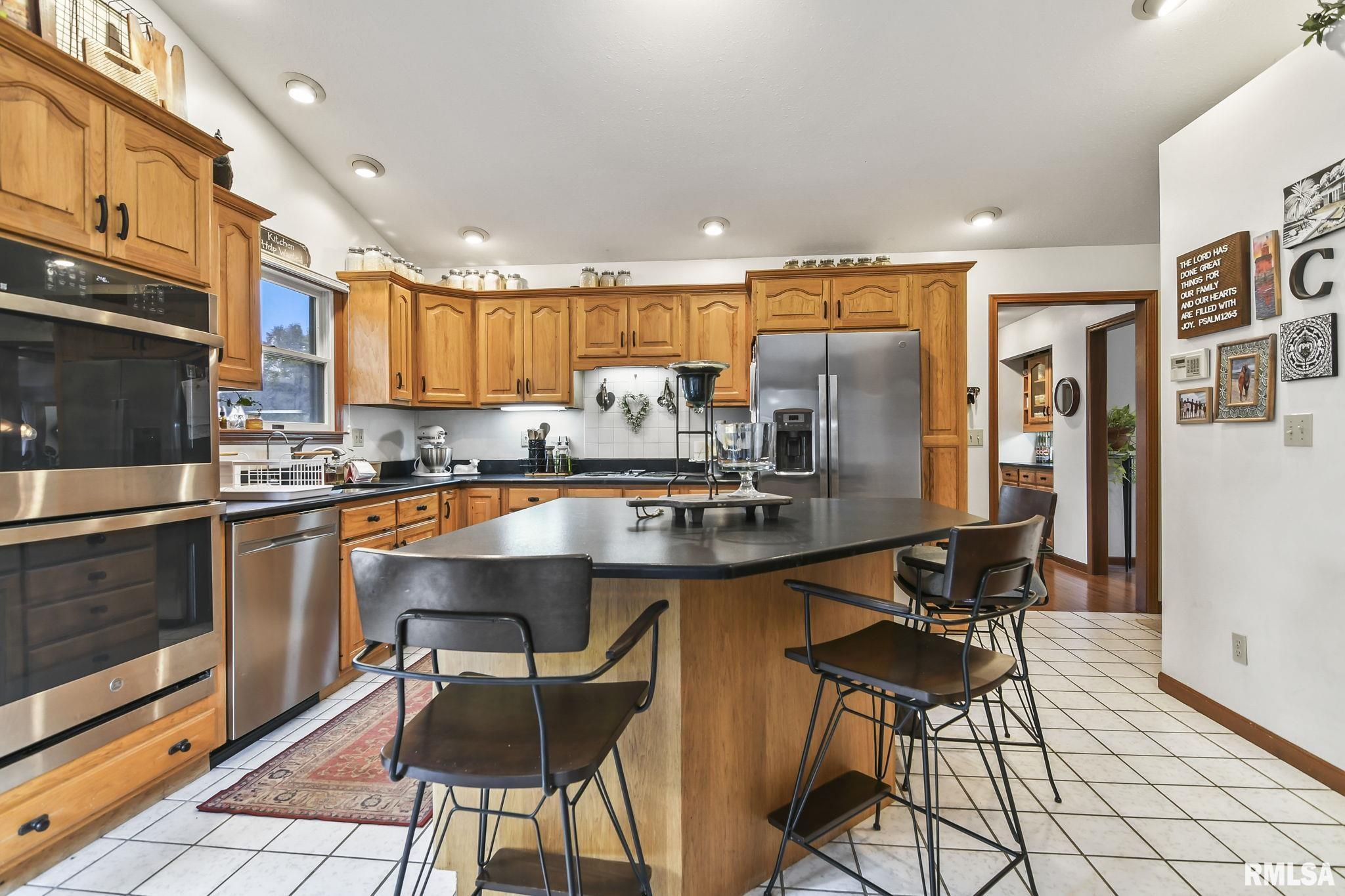 1405 Woods Farm Lane, Springfield, Illinois image 22