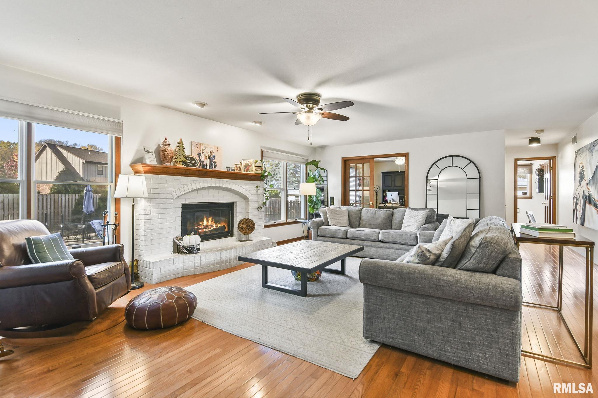 1405 Woods Farm Lane, Springfield, Illinois image 9