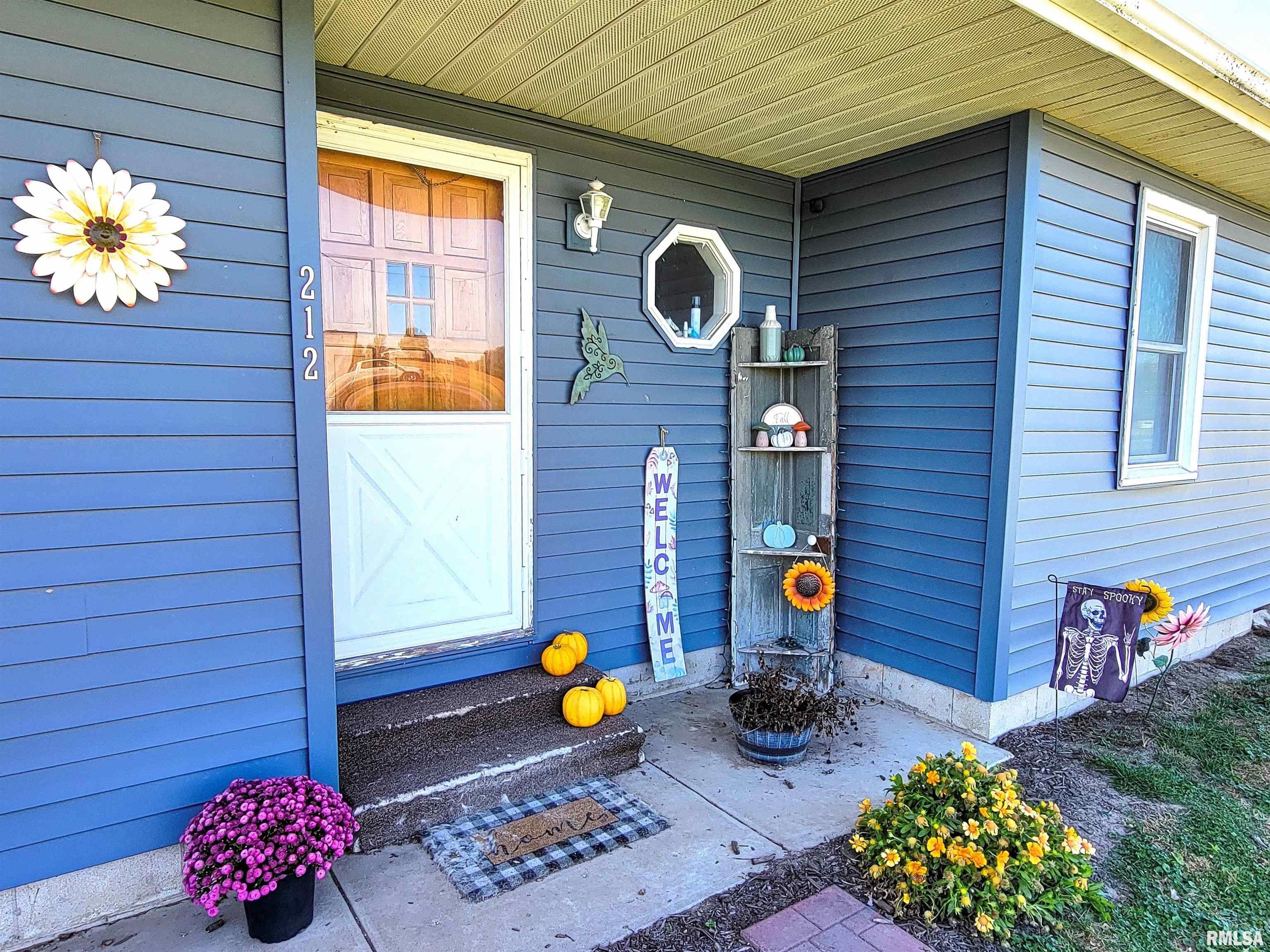 212 S Clark Avenue Southeast, Clay City, Illinois image 8