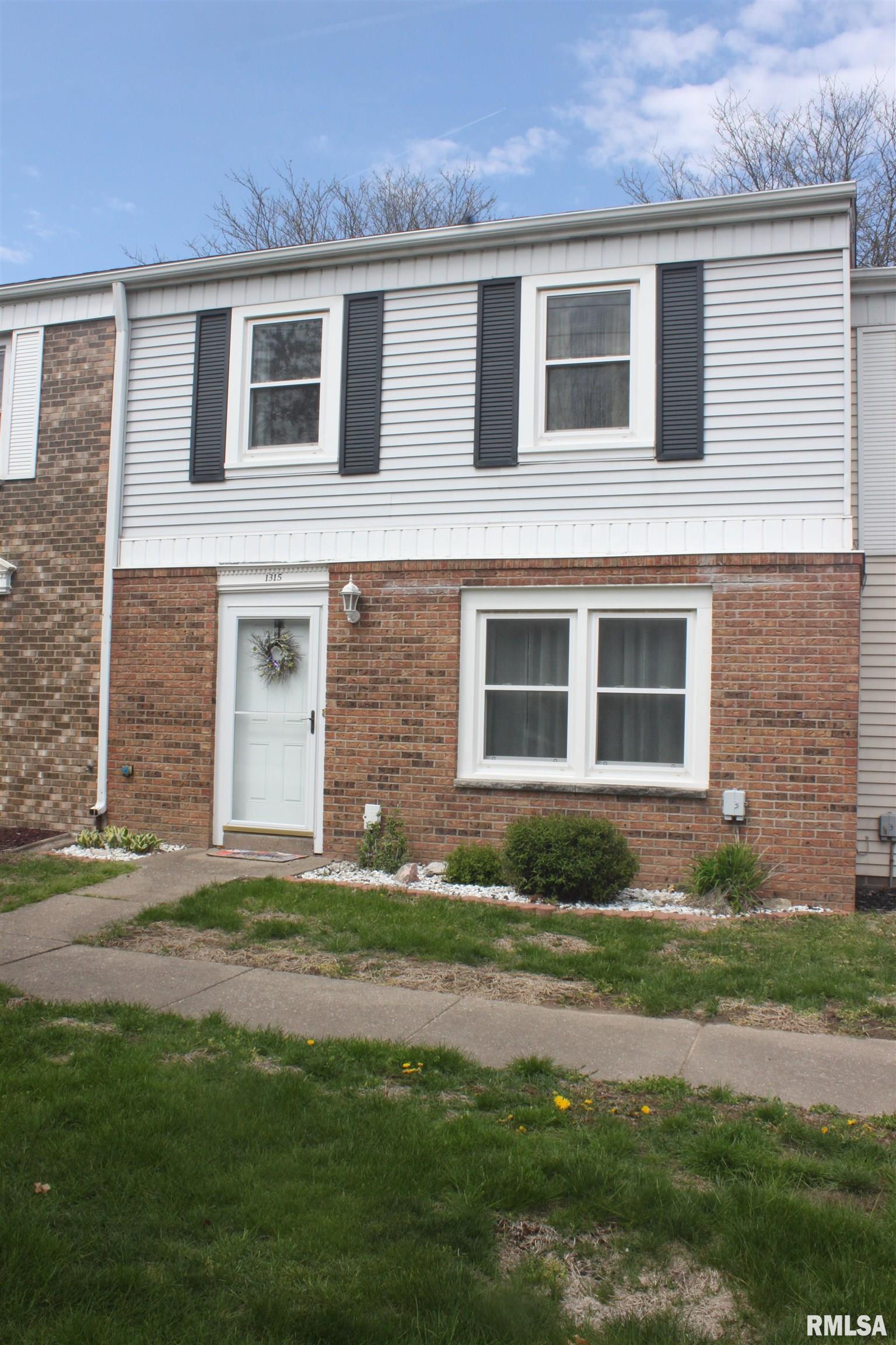 1315 30th Avenue #8, East Moline, Illinois image 1