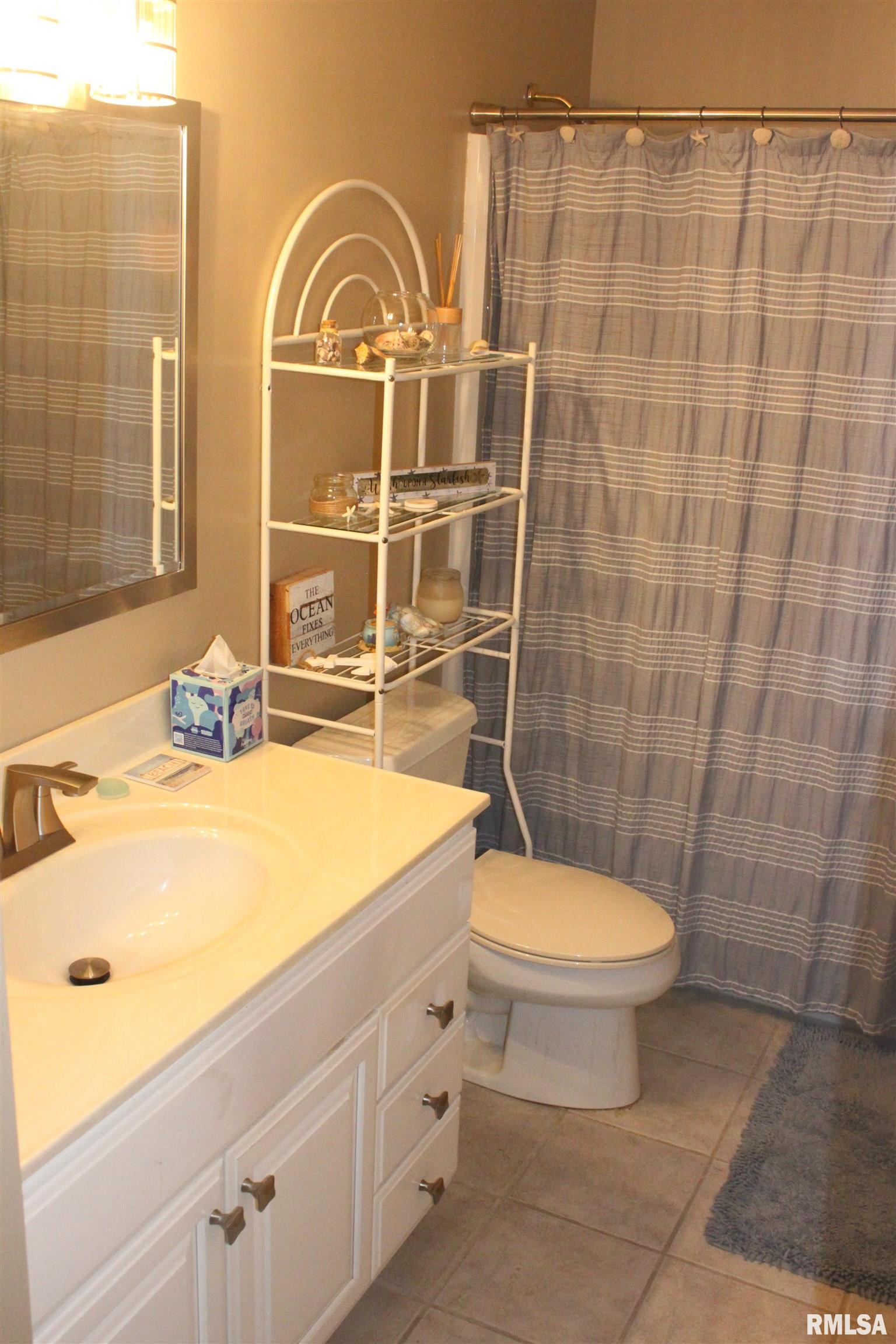1315 30th Avenue #8, East Moline, Illinois image 10