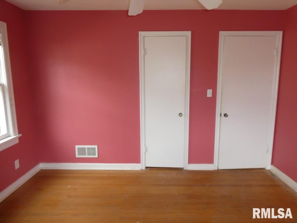 2305 S State Street, Springfield, Illinois image 12