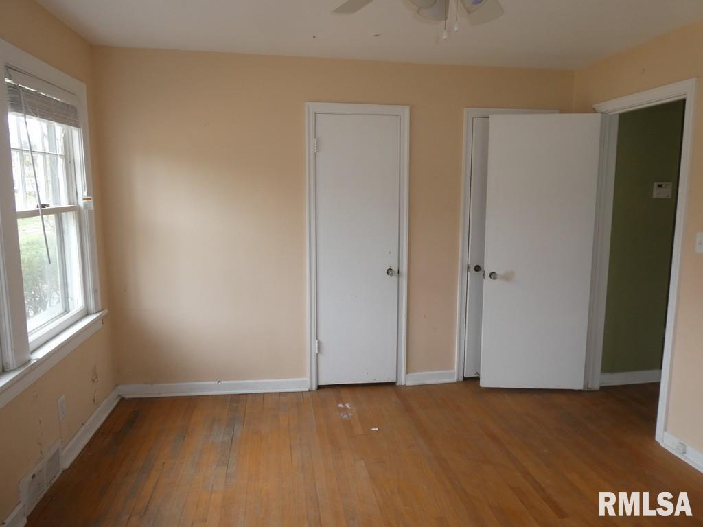 2305 S State Street, Springfield, Illinois image 9