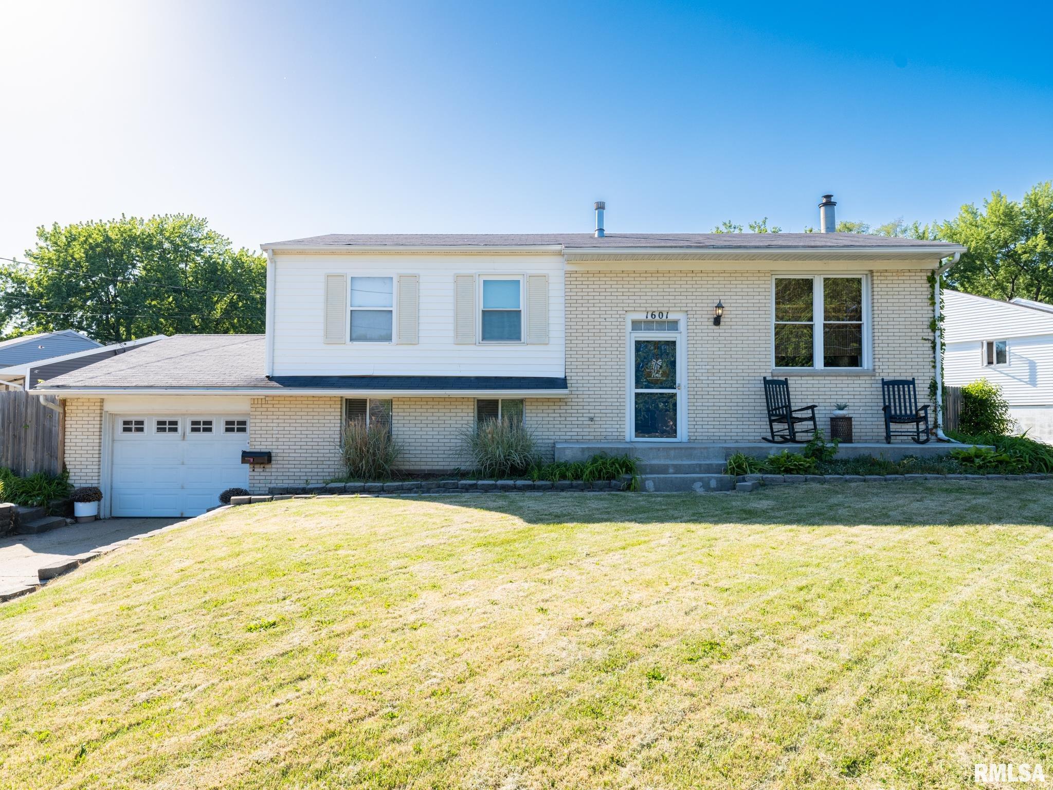 1601 Memorial Drive, Pekin, Illinois image 48