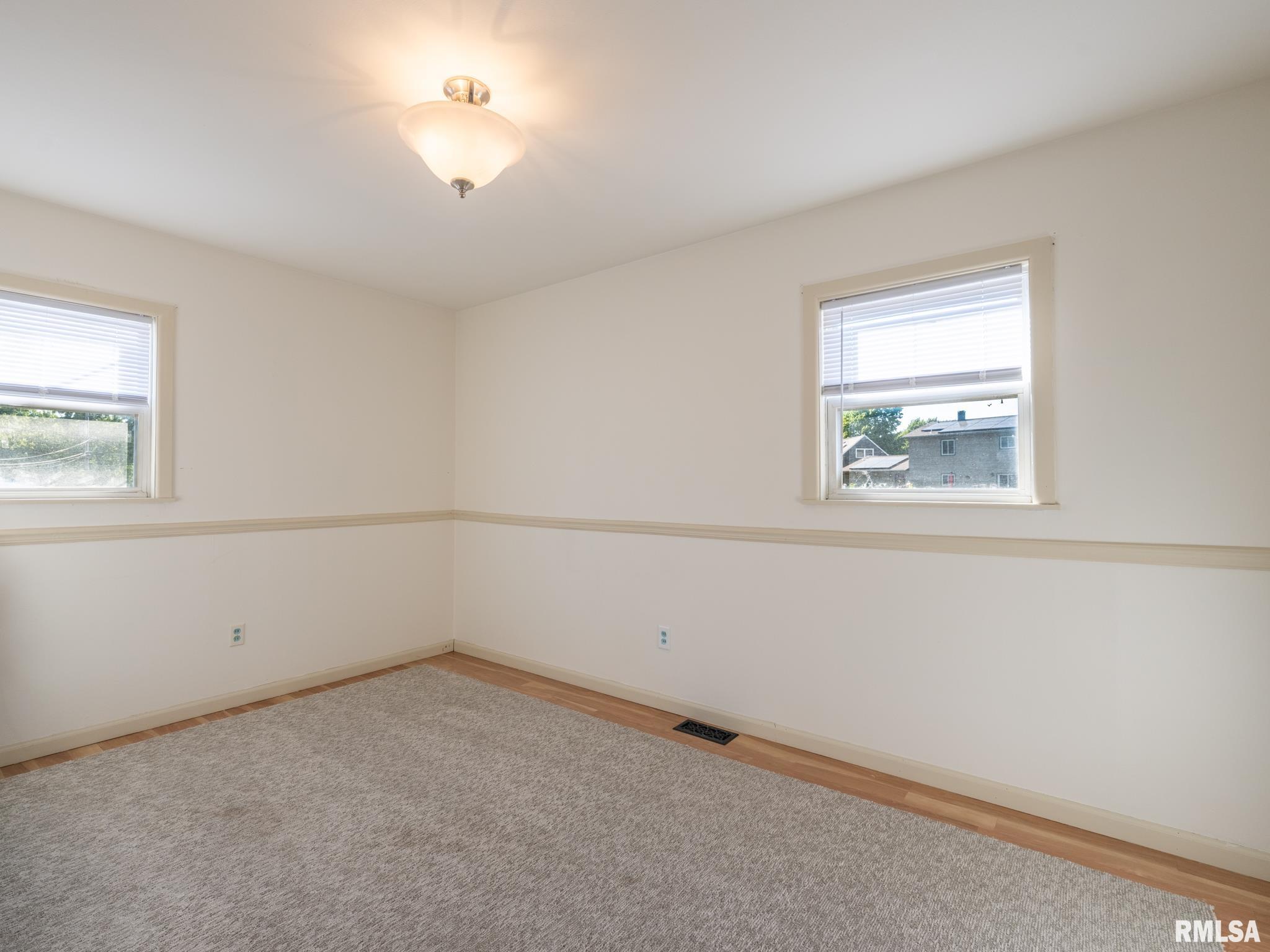 1601 Memorial Drive, Pekin, Illinois image 27