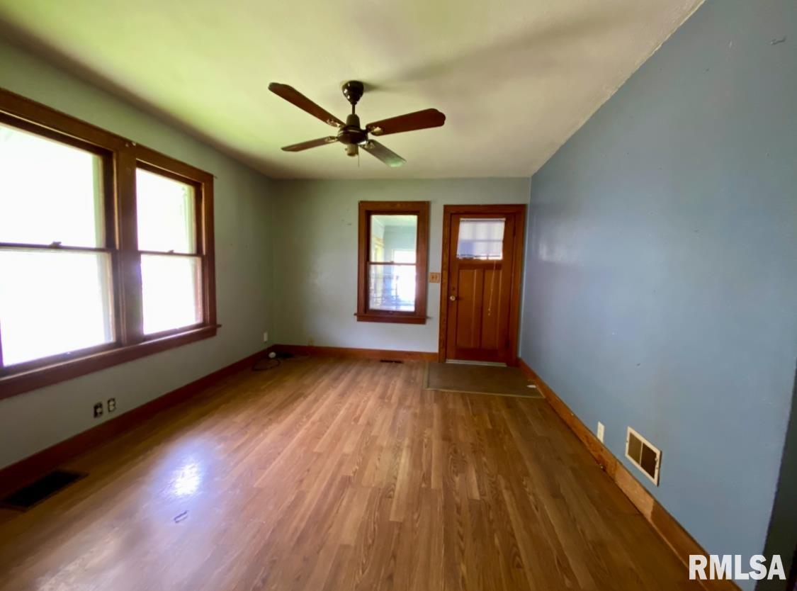 404 Bird Avenue, Bartonville, Illinois image 4