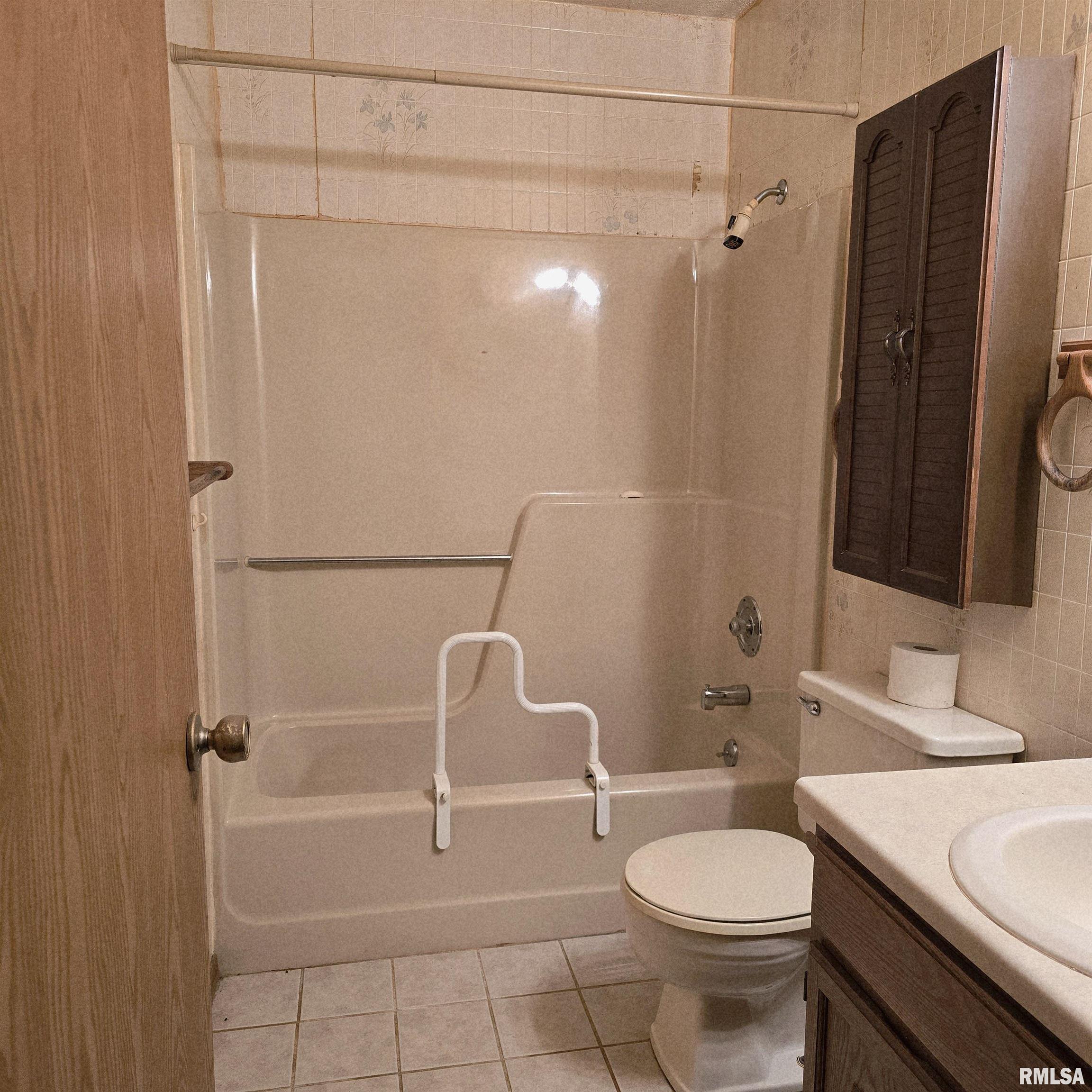 414 S Clayton Street, Benton, Illinois image 10