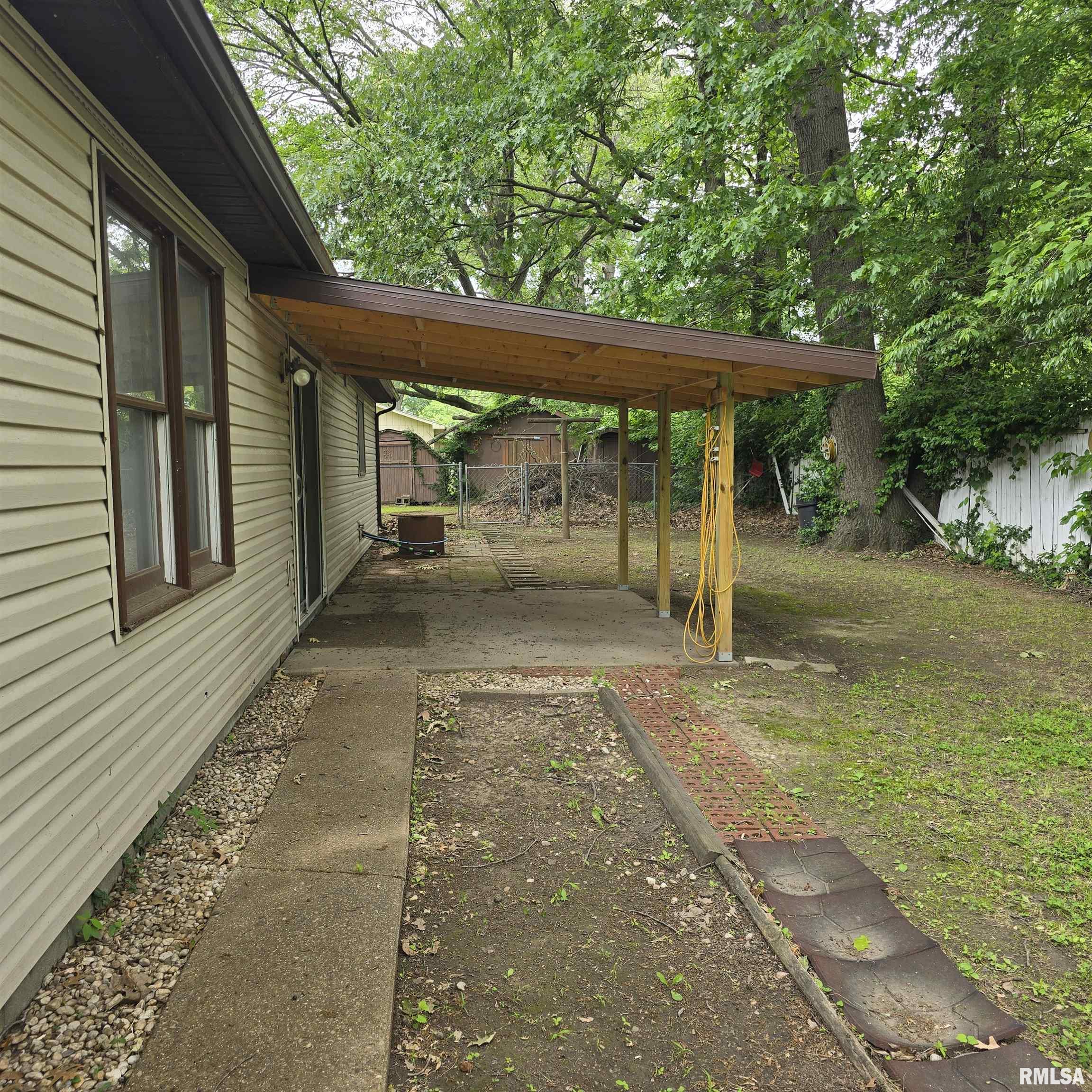 414 S Clayton Street, Benton, Illinois image 14