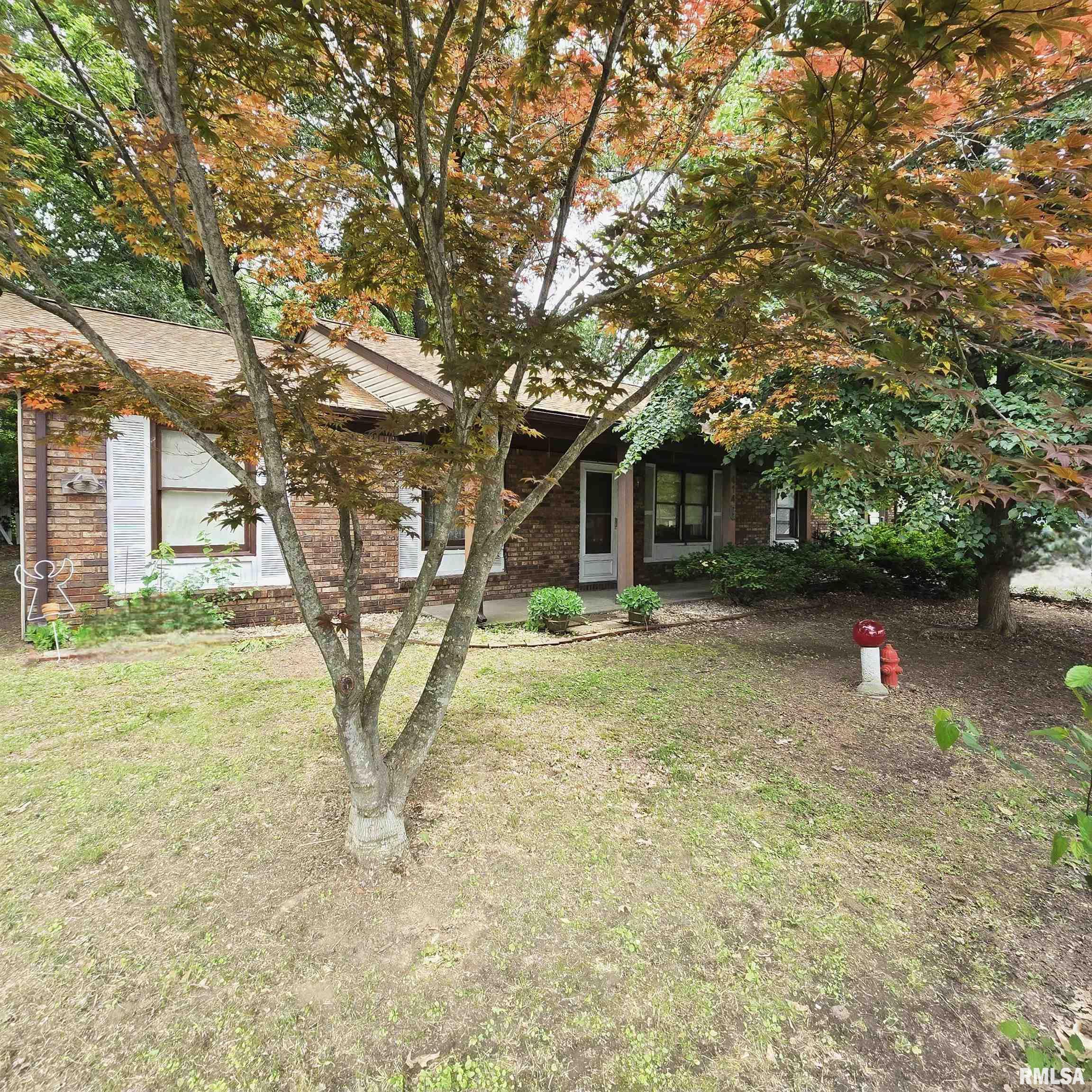 414 S Clayton Street, Benton, Illinois image 2