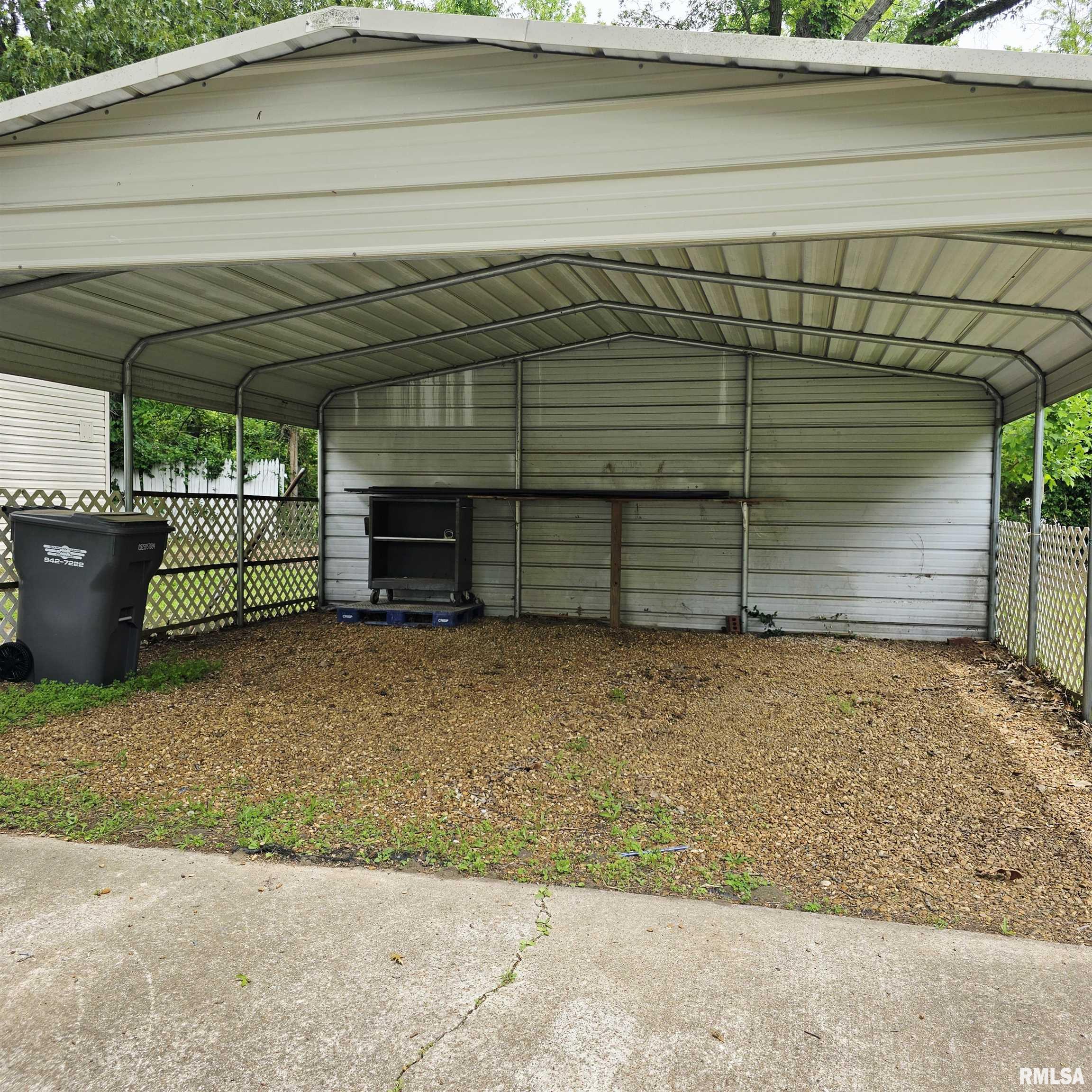 414 S Clayton Street, Benton, Illinois image 17