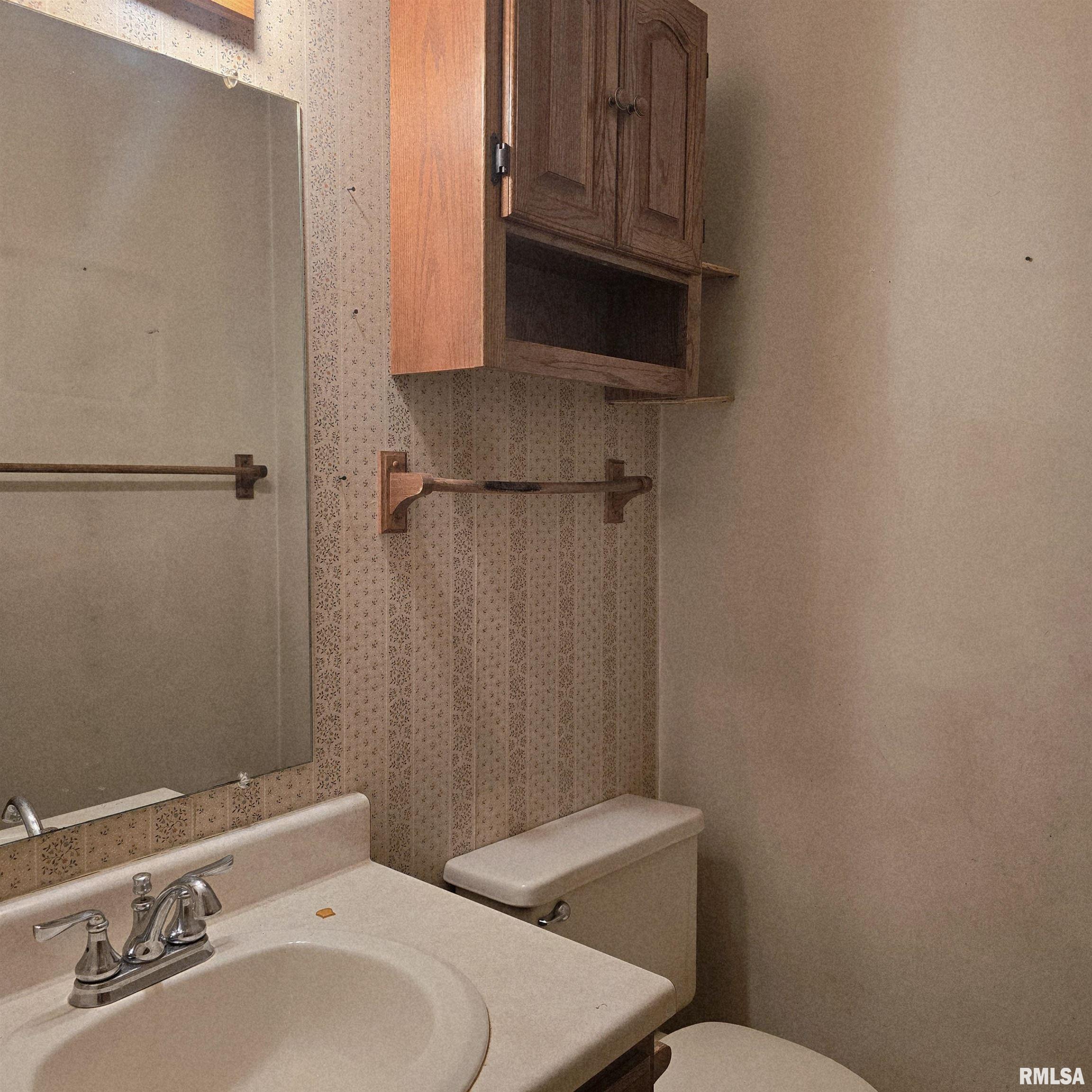 414 S Clayton Street, Benton, Illinois image 7