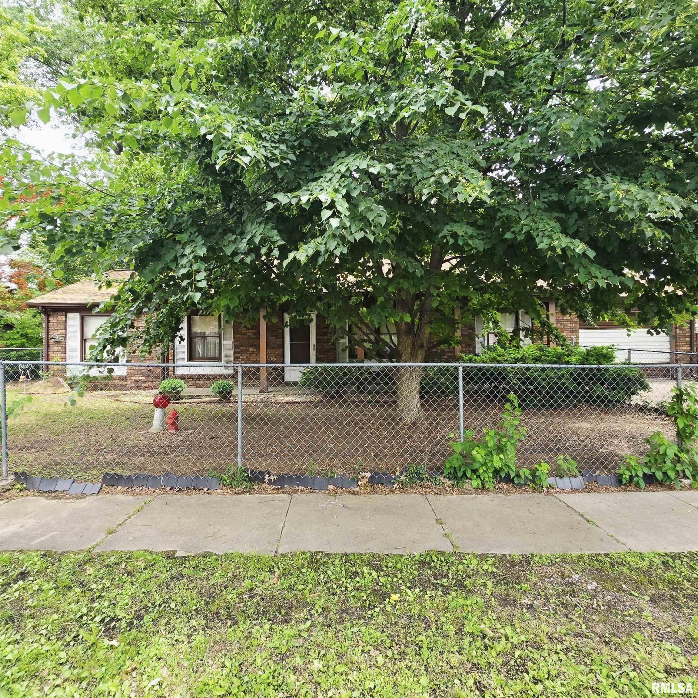 414 S Clayton Street, Benton, Illinois image 19
